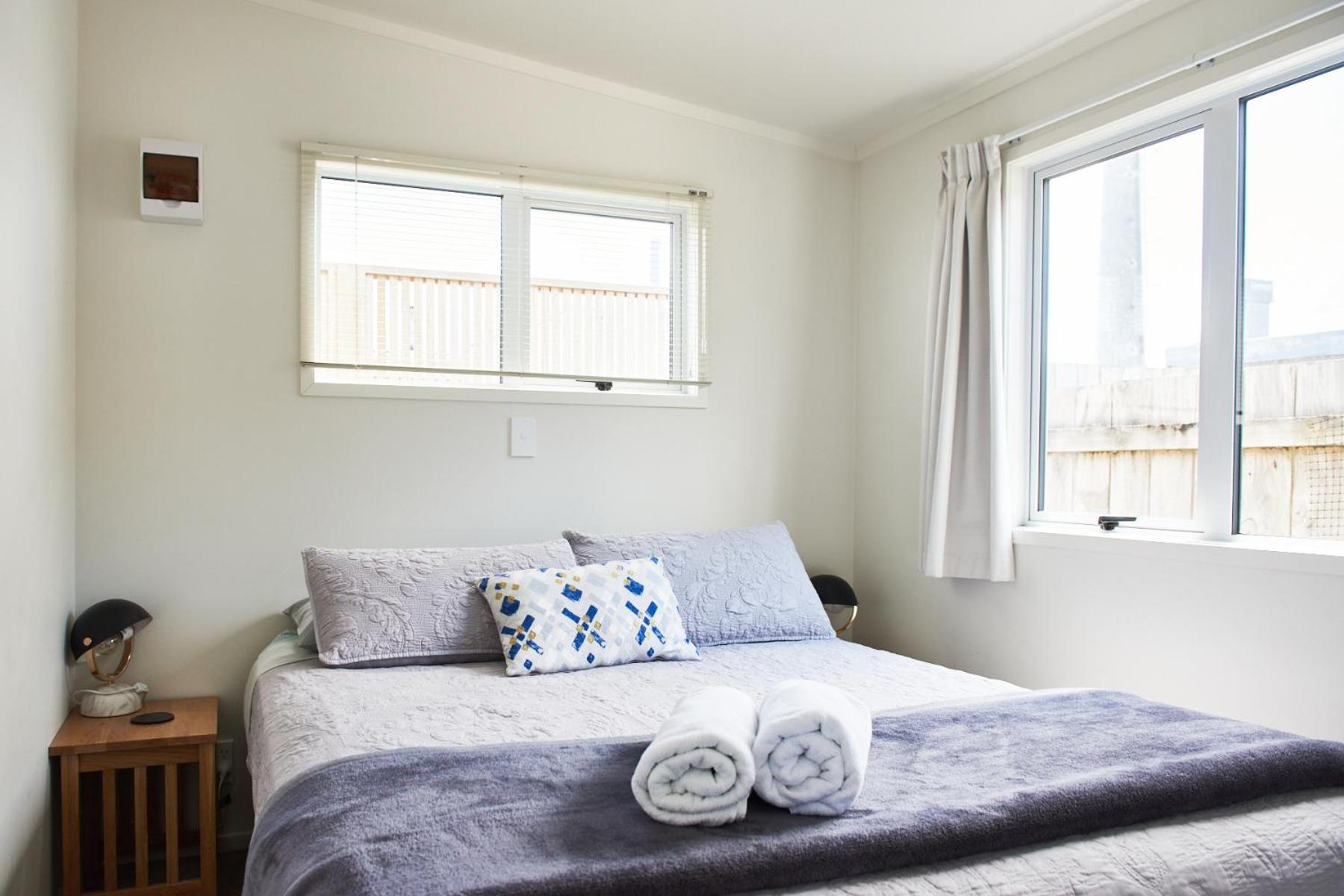 Kiwi Cabin (Self-contained Two-Bedroom unit) - Photo 1