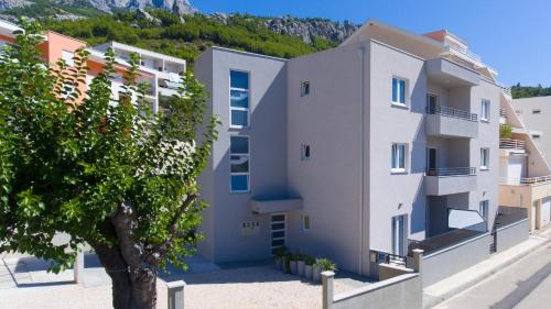 Apartment - Ground Floor photo 1