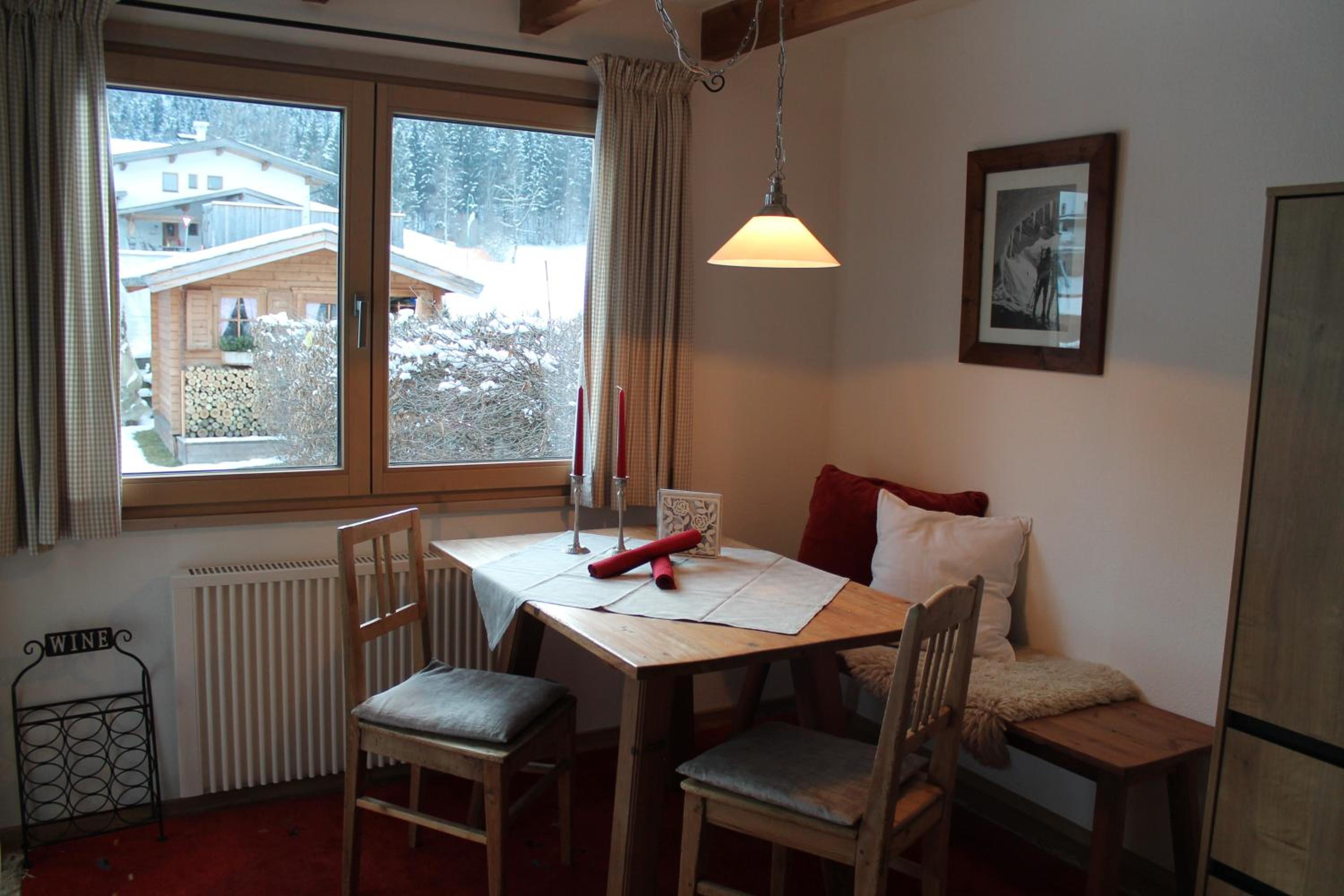 Apartment with Mountain View photo 3