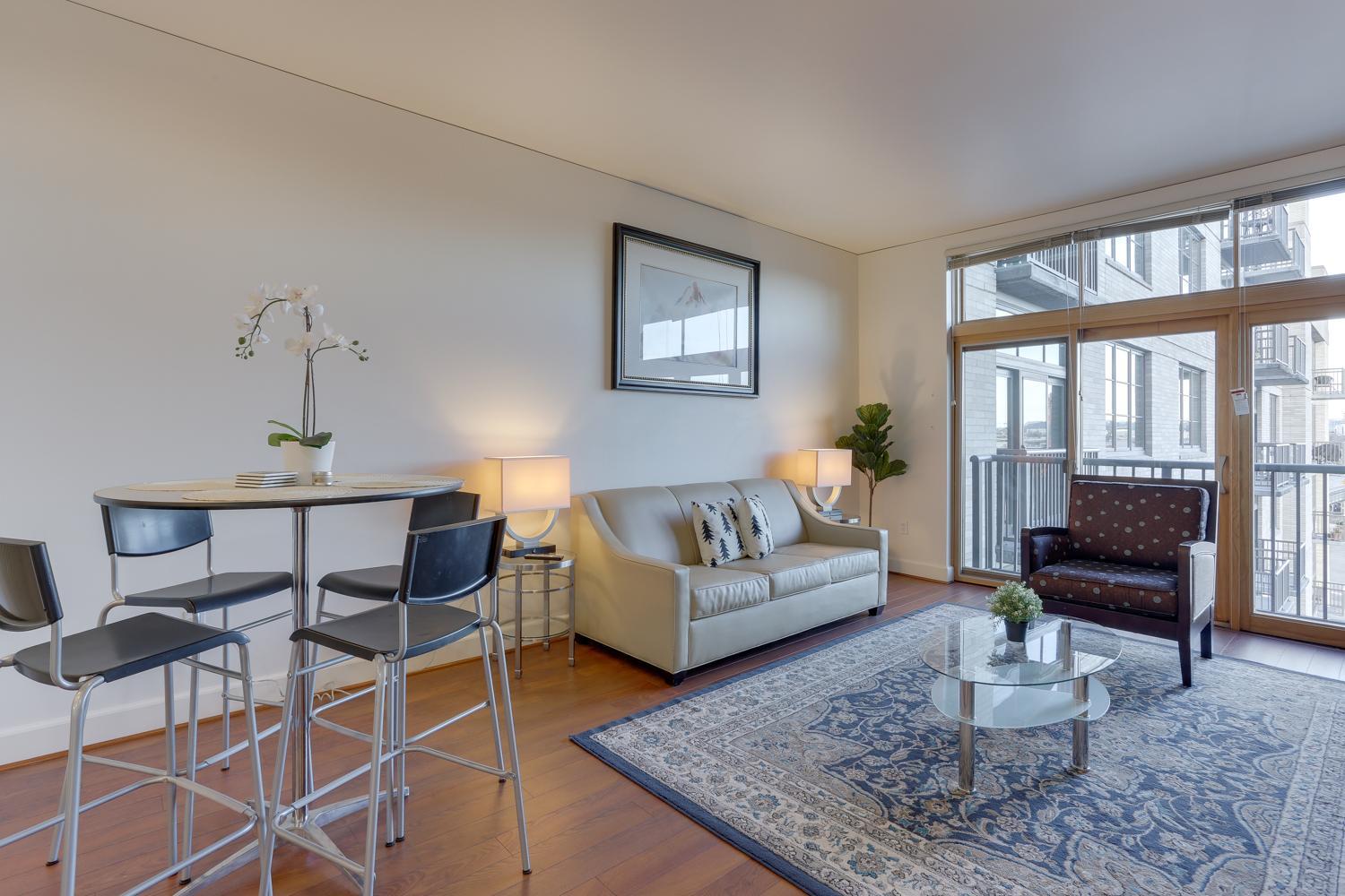 One-Bedroom Apartment - Photo 36
