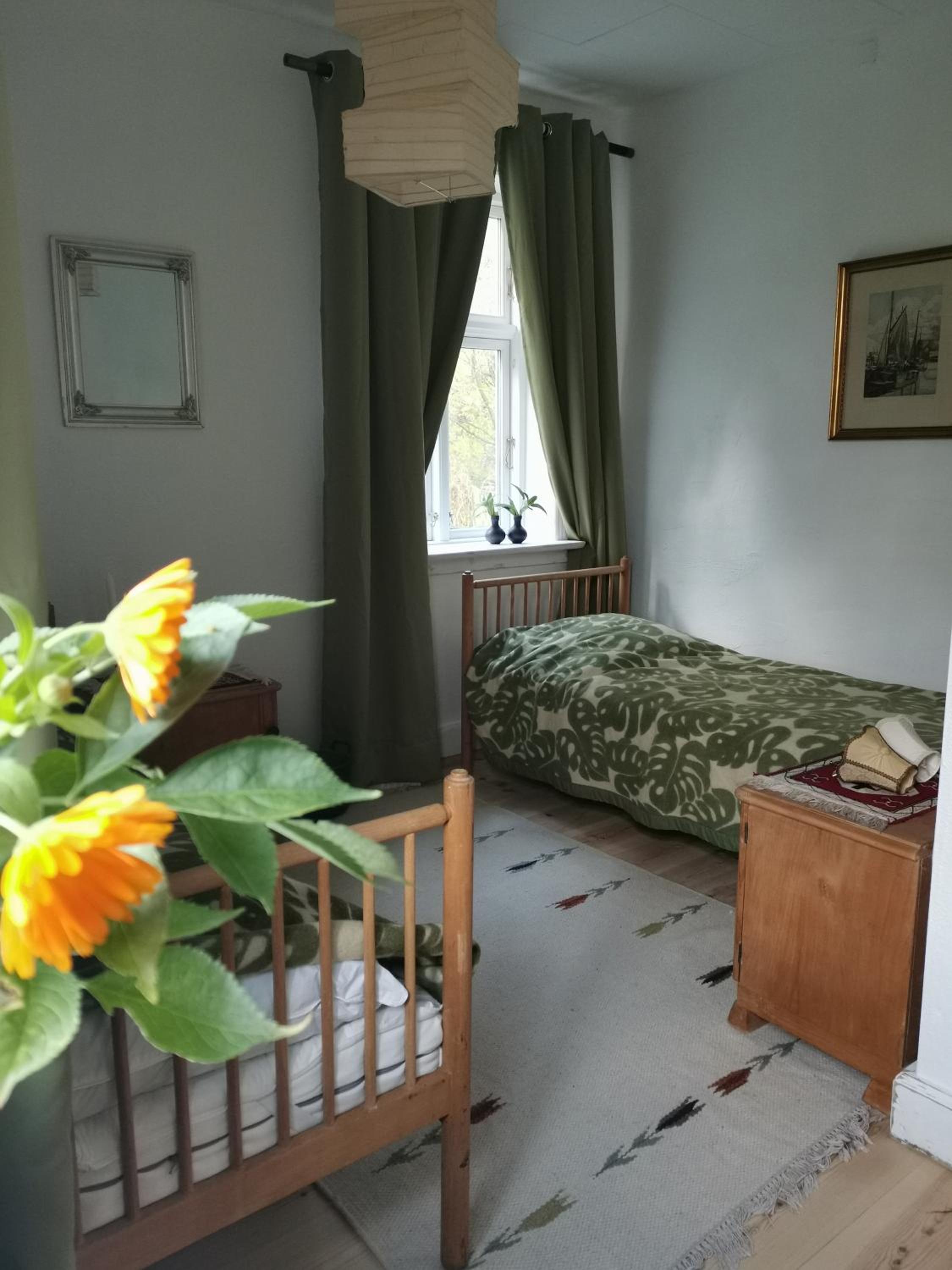Small Twin Room photo 1