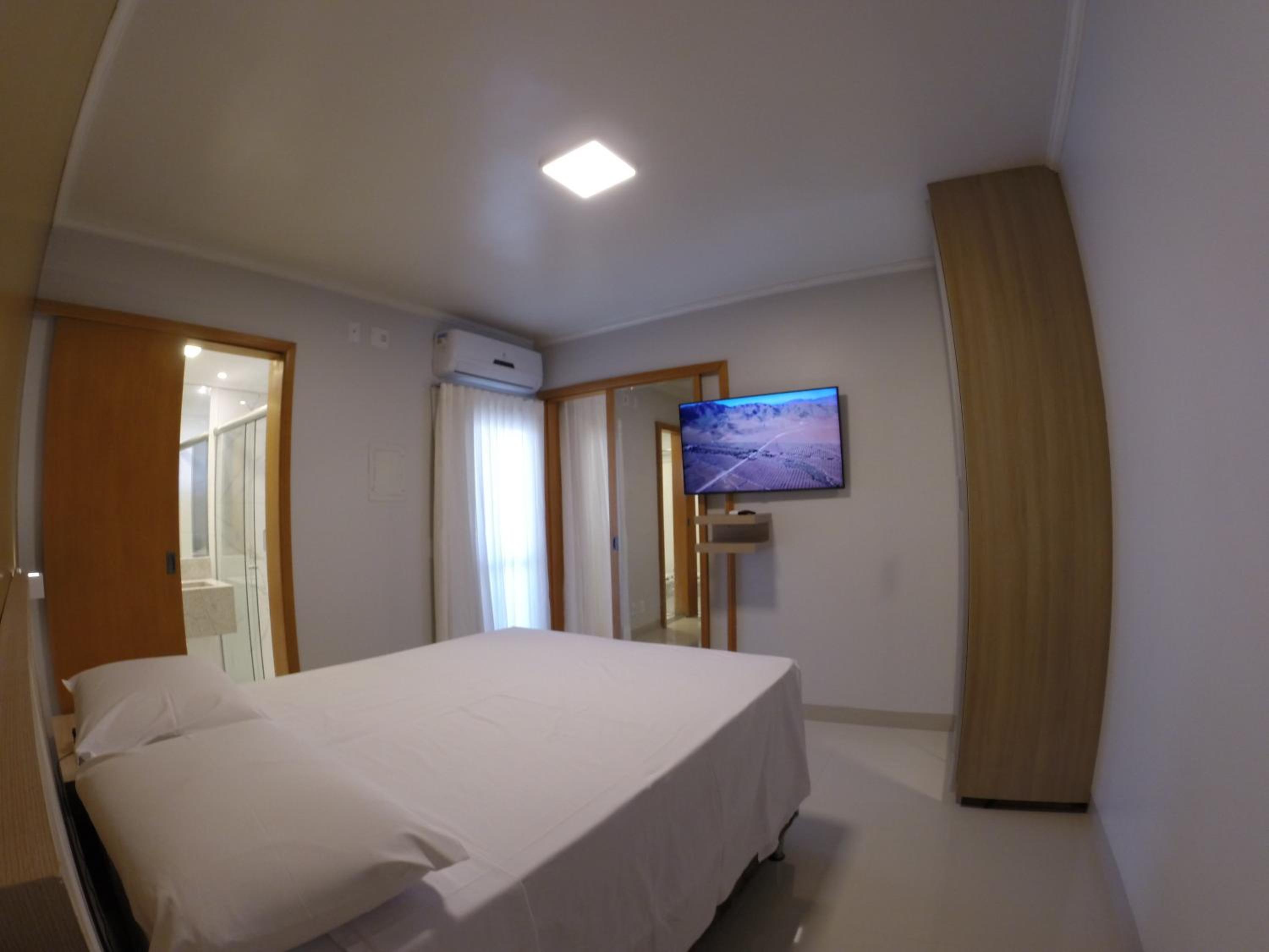 Deluxe Studio