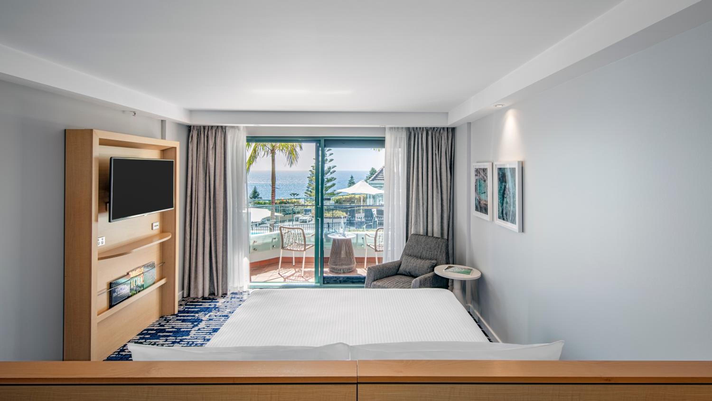 Premium King Room with Pool View