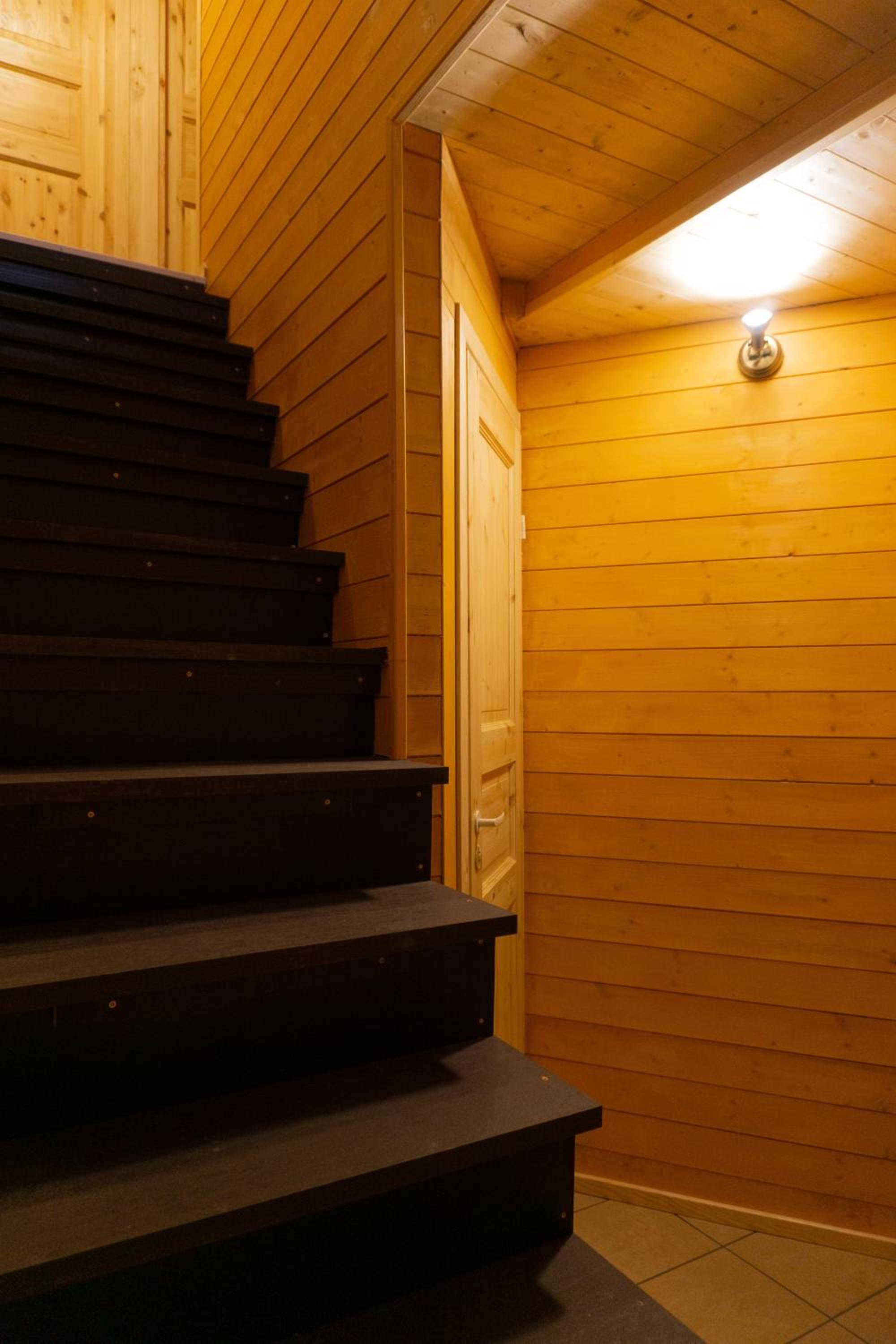 Three-Bedroom House photo 2