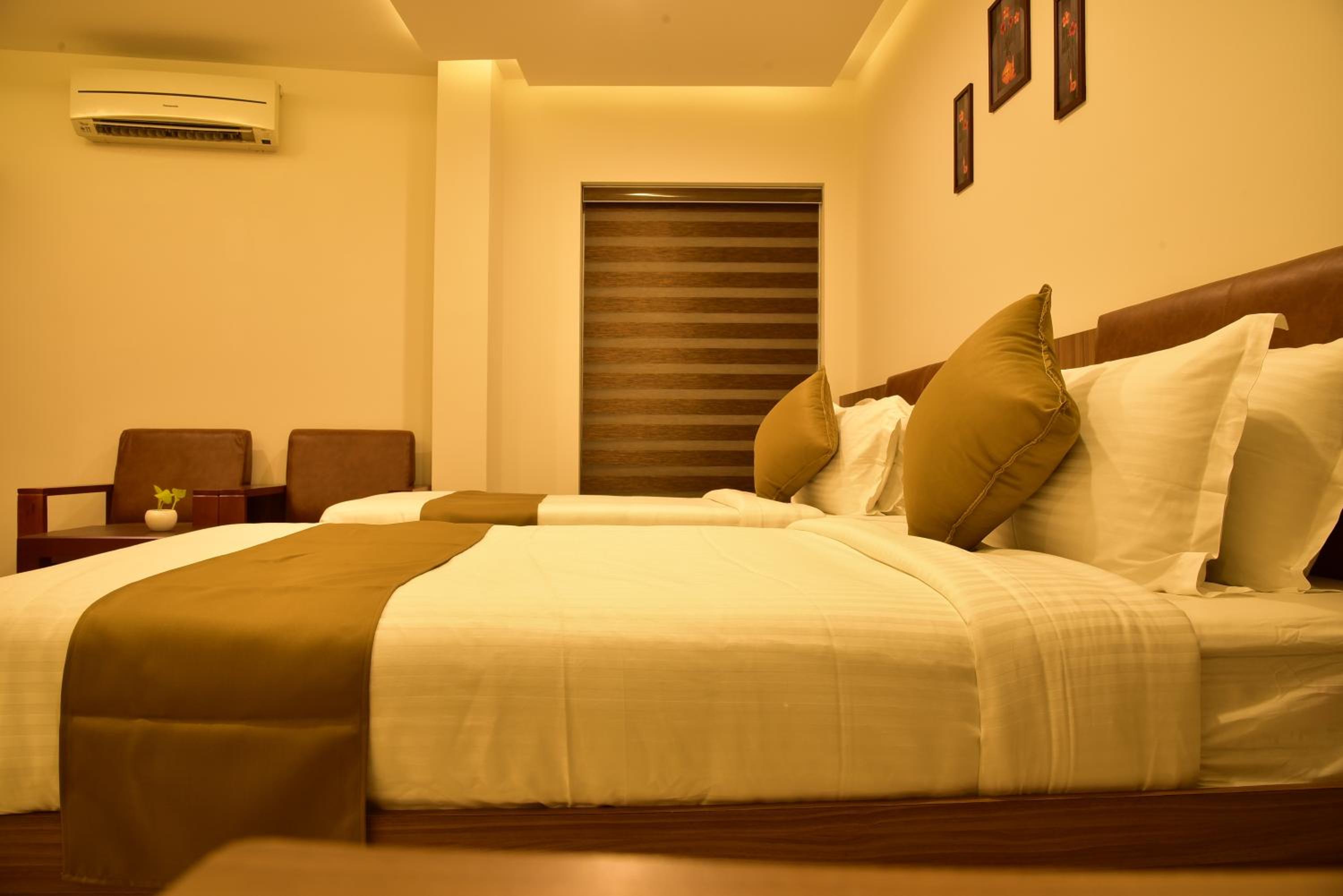 Standard Double or Twin Room - Photo 1