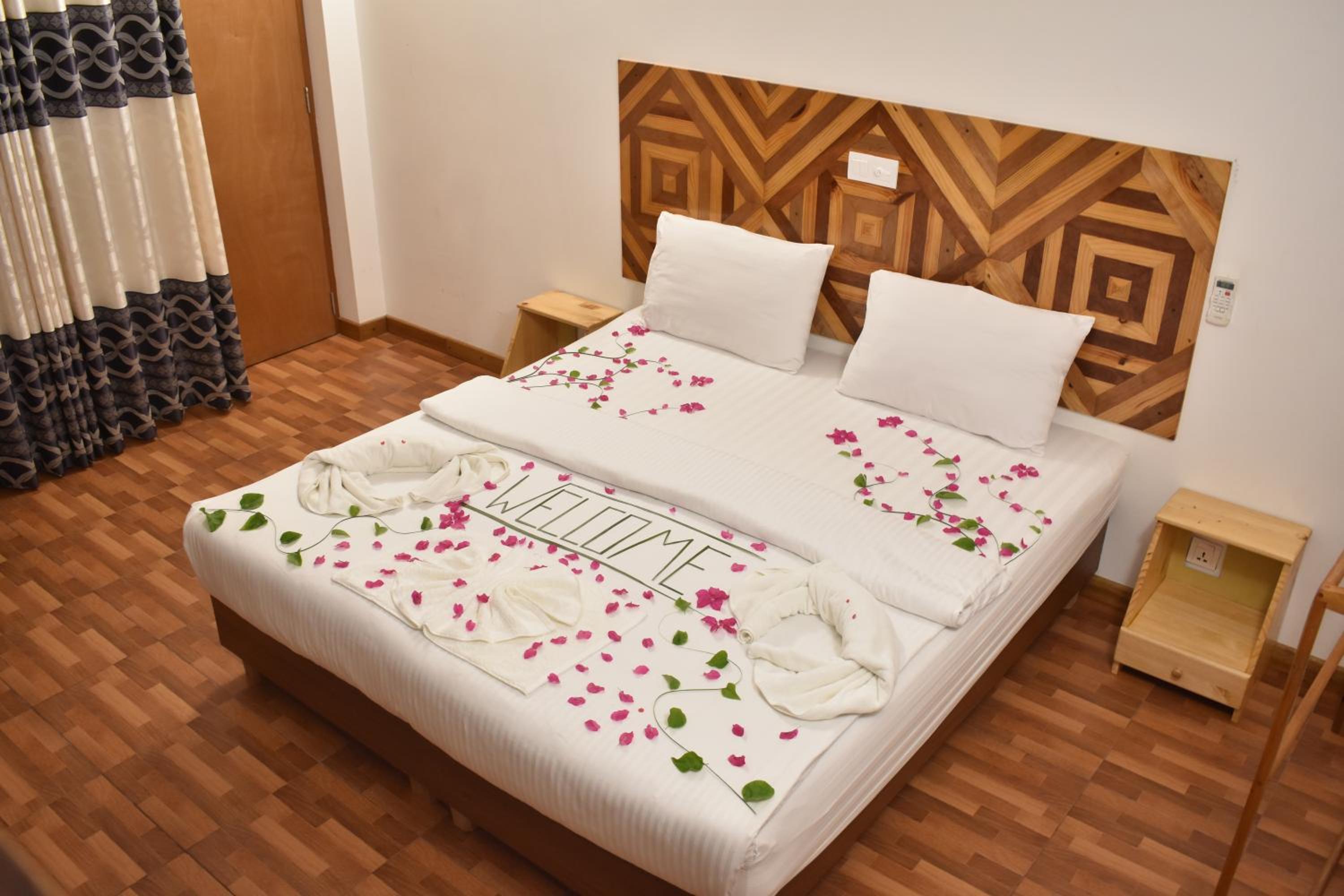 Deluxe Double or Twin Room with Balcony