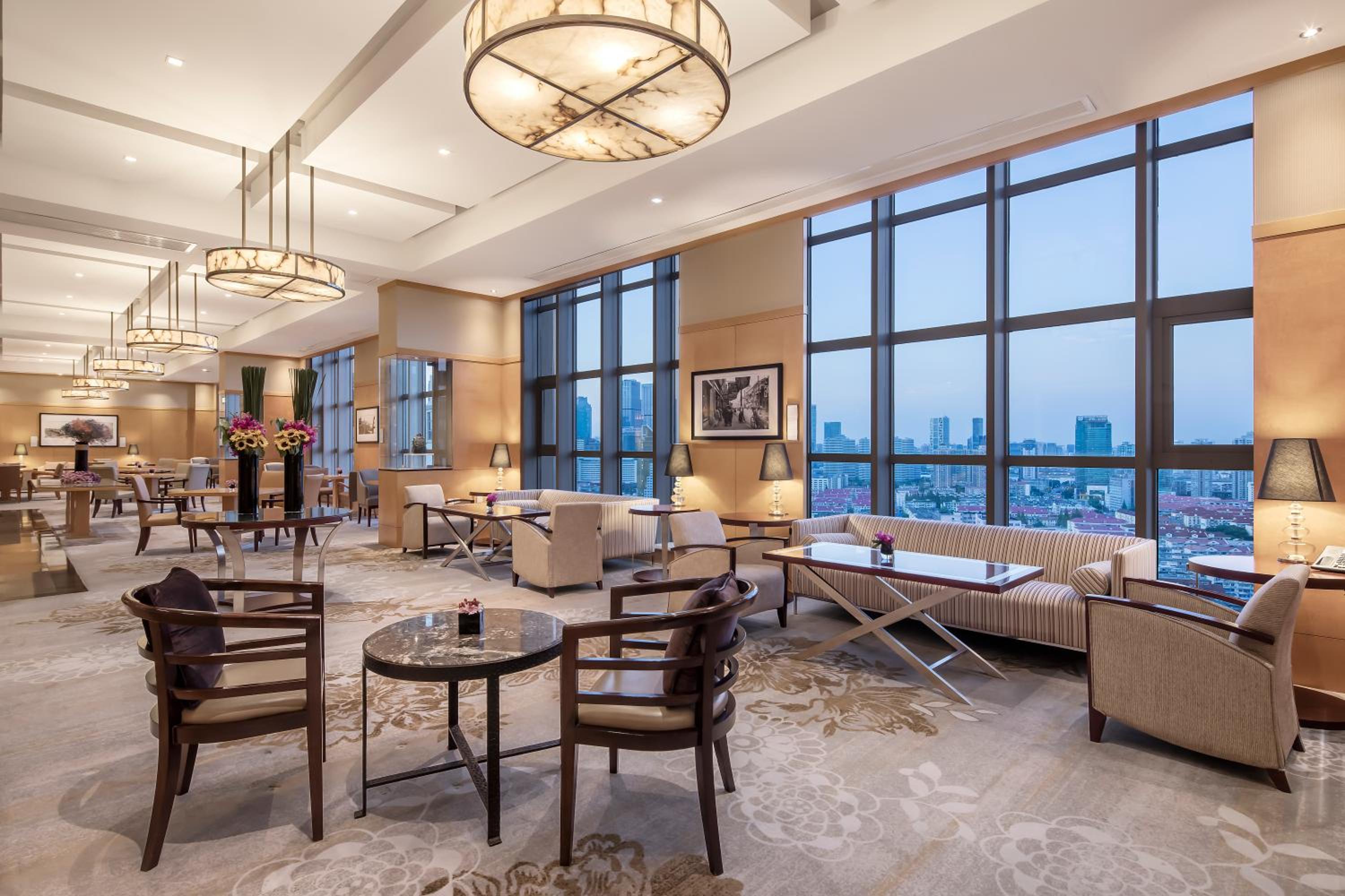 Premium Room - Photo 4