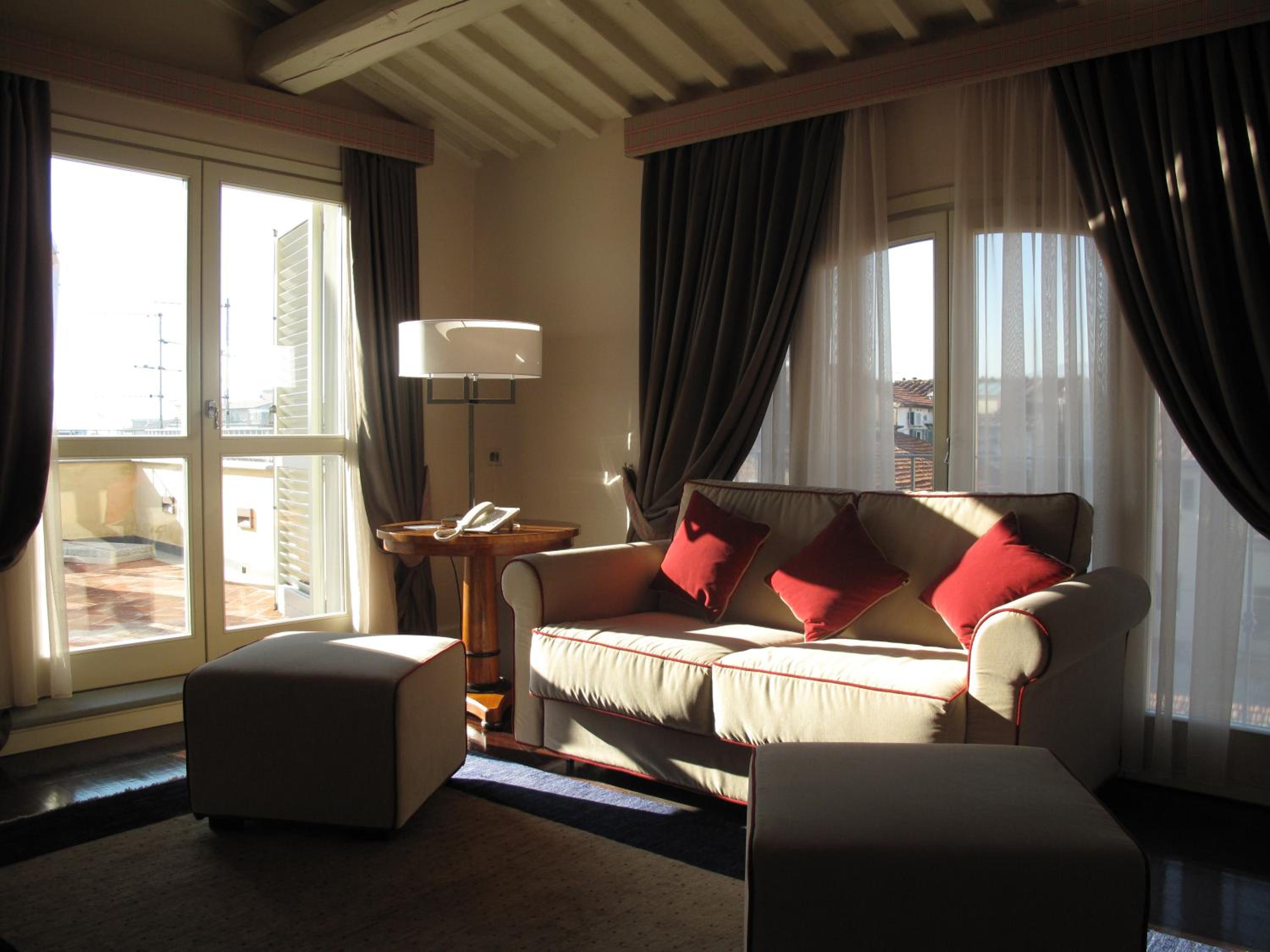 Suite with Terrace - Photo 4