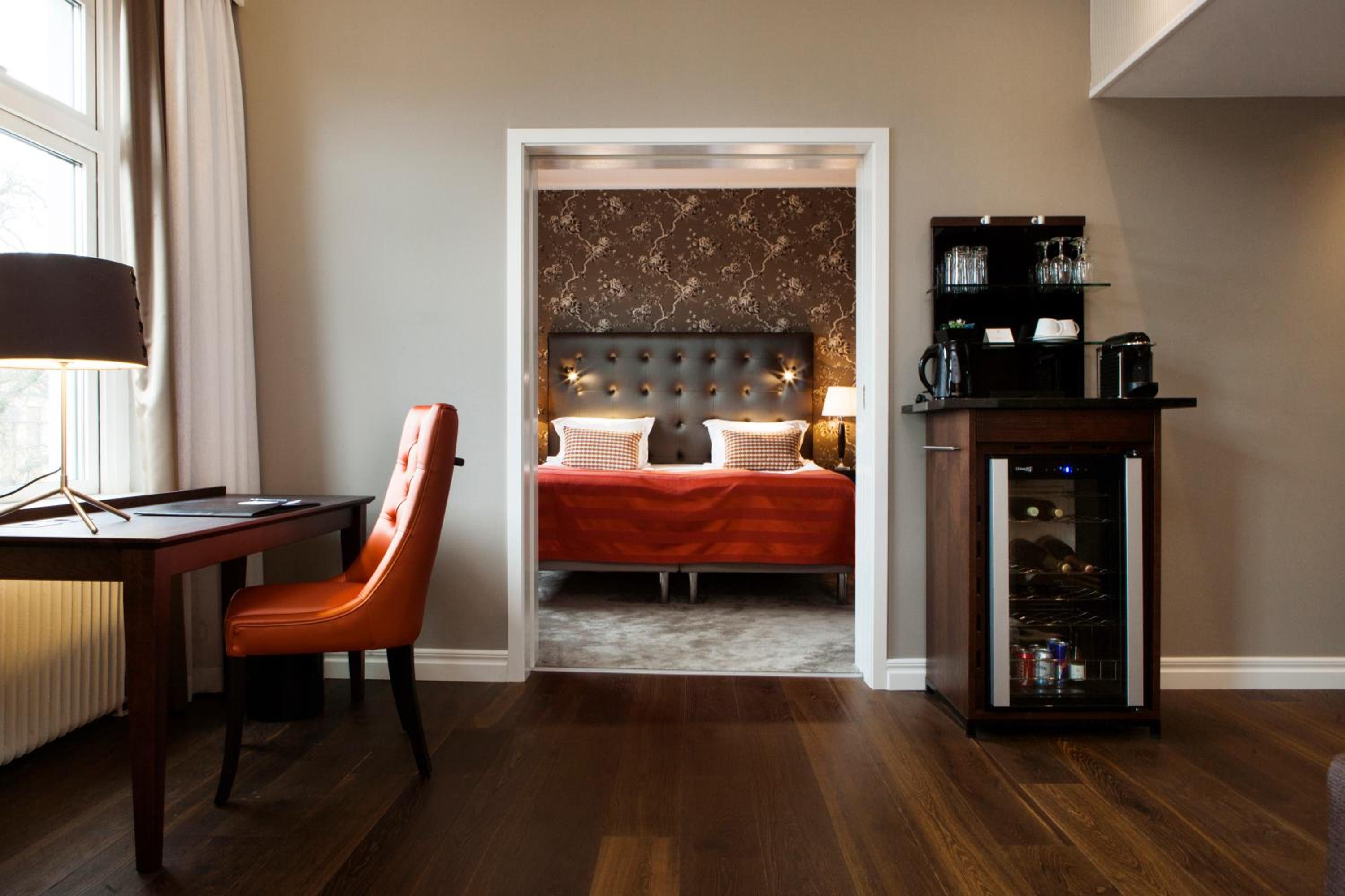 Suite - Photo 2
