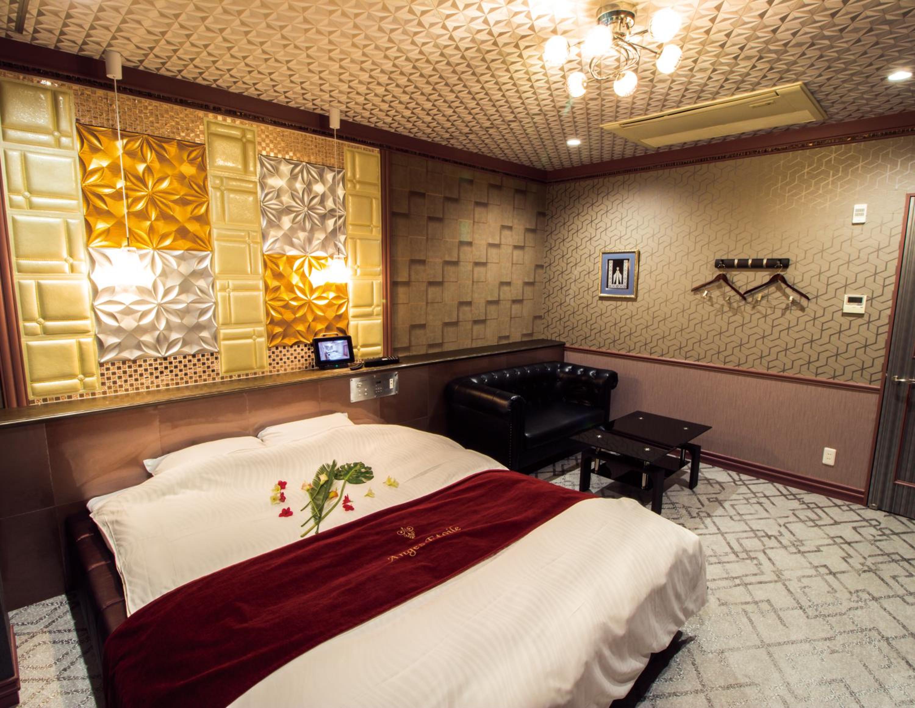 Deluxe King Room - Photo 5