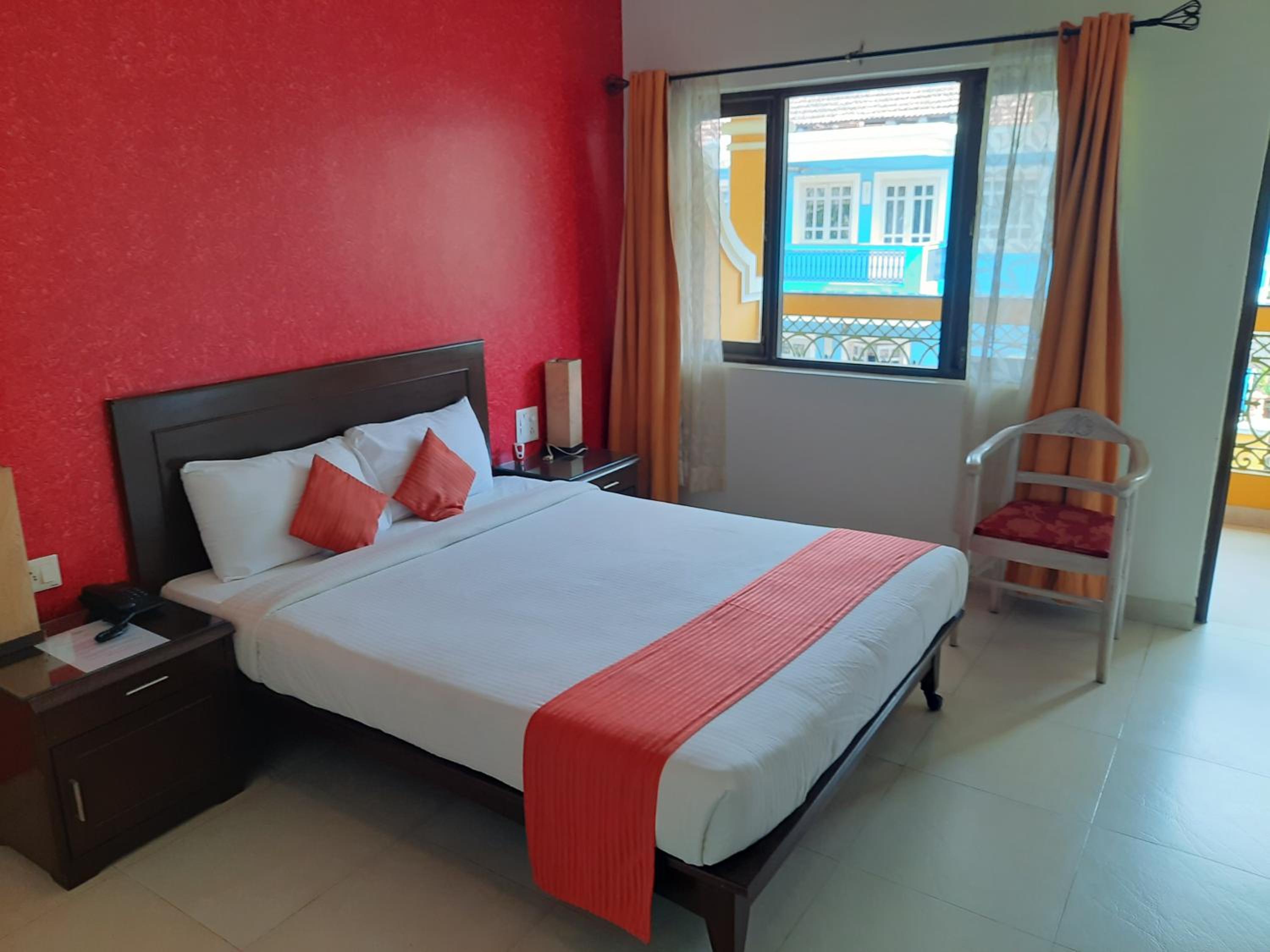 Deluxe Double or Twin Room