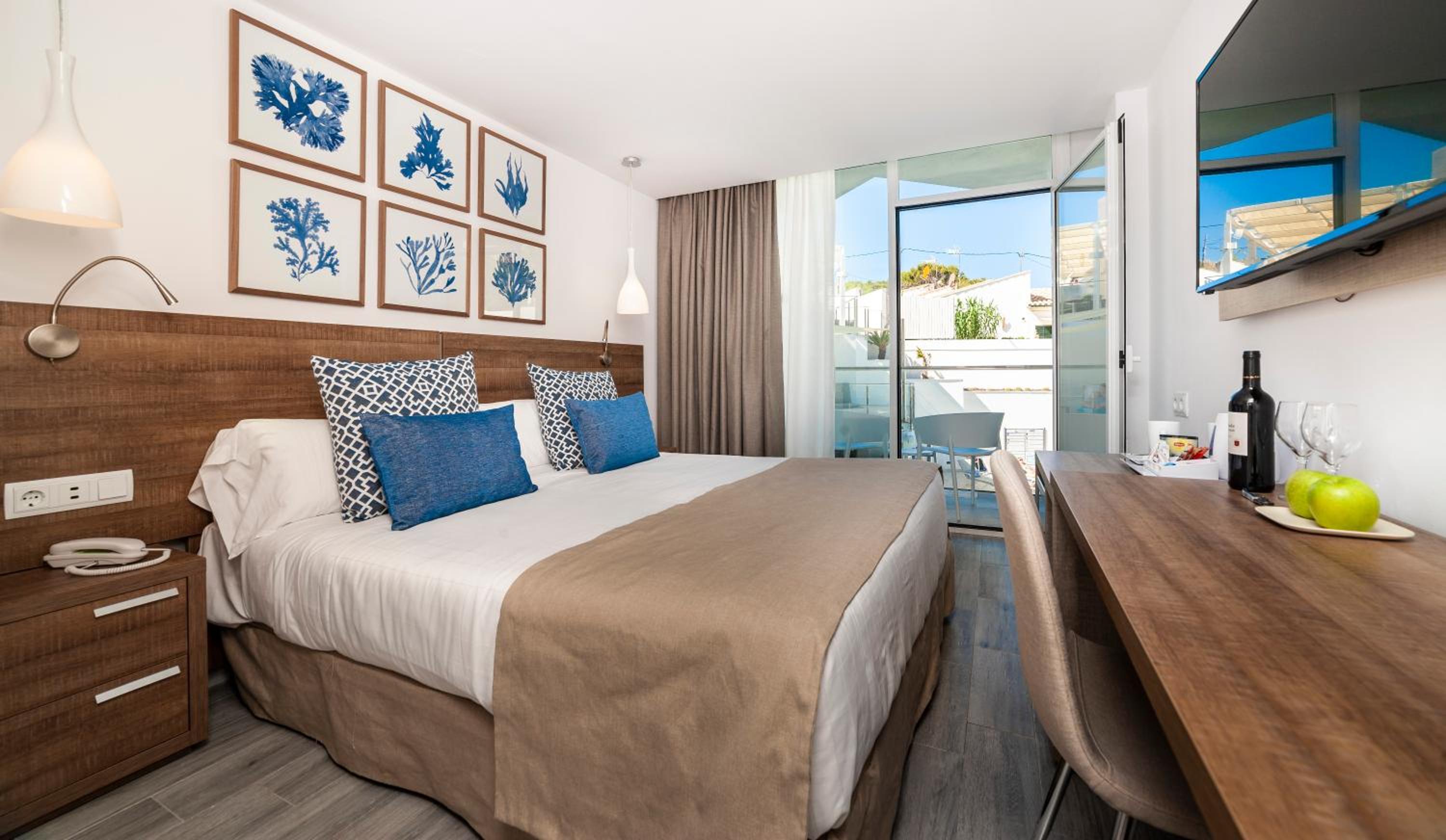 Junior Suite - Photo 1