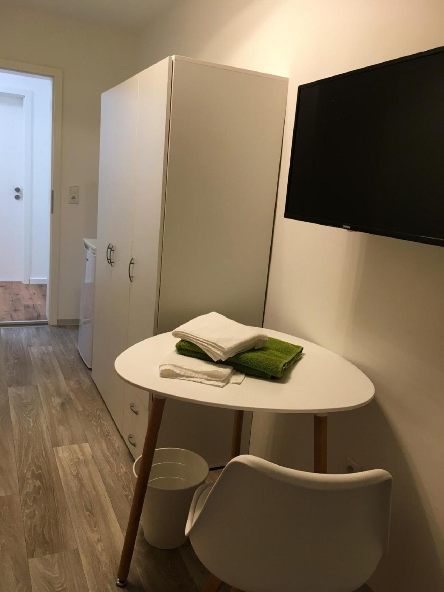 Single Room with Balcony photo 2