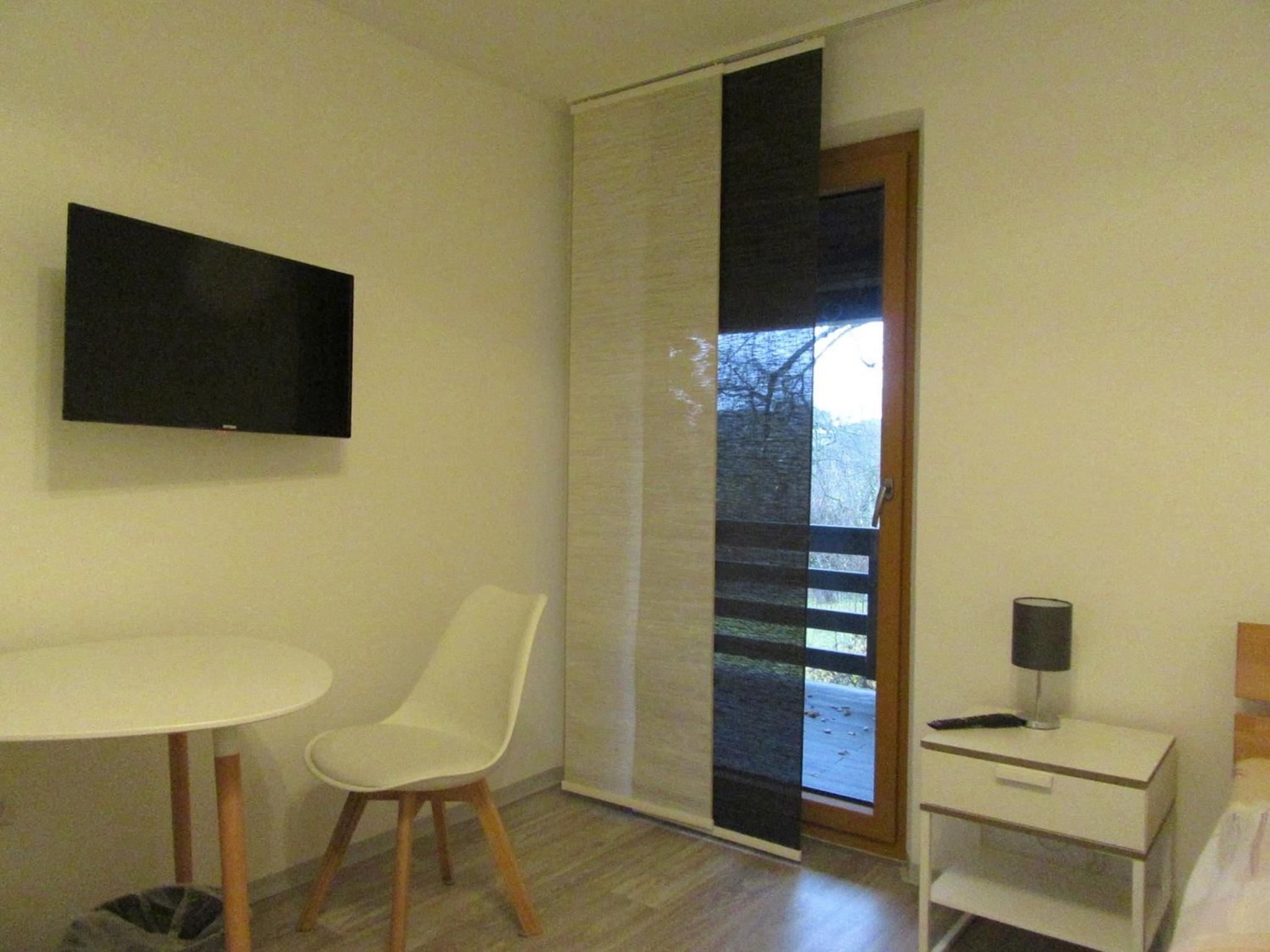 Single Room with Shared Bathroom photo 1