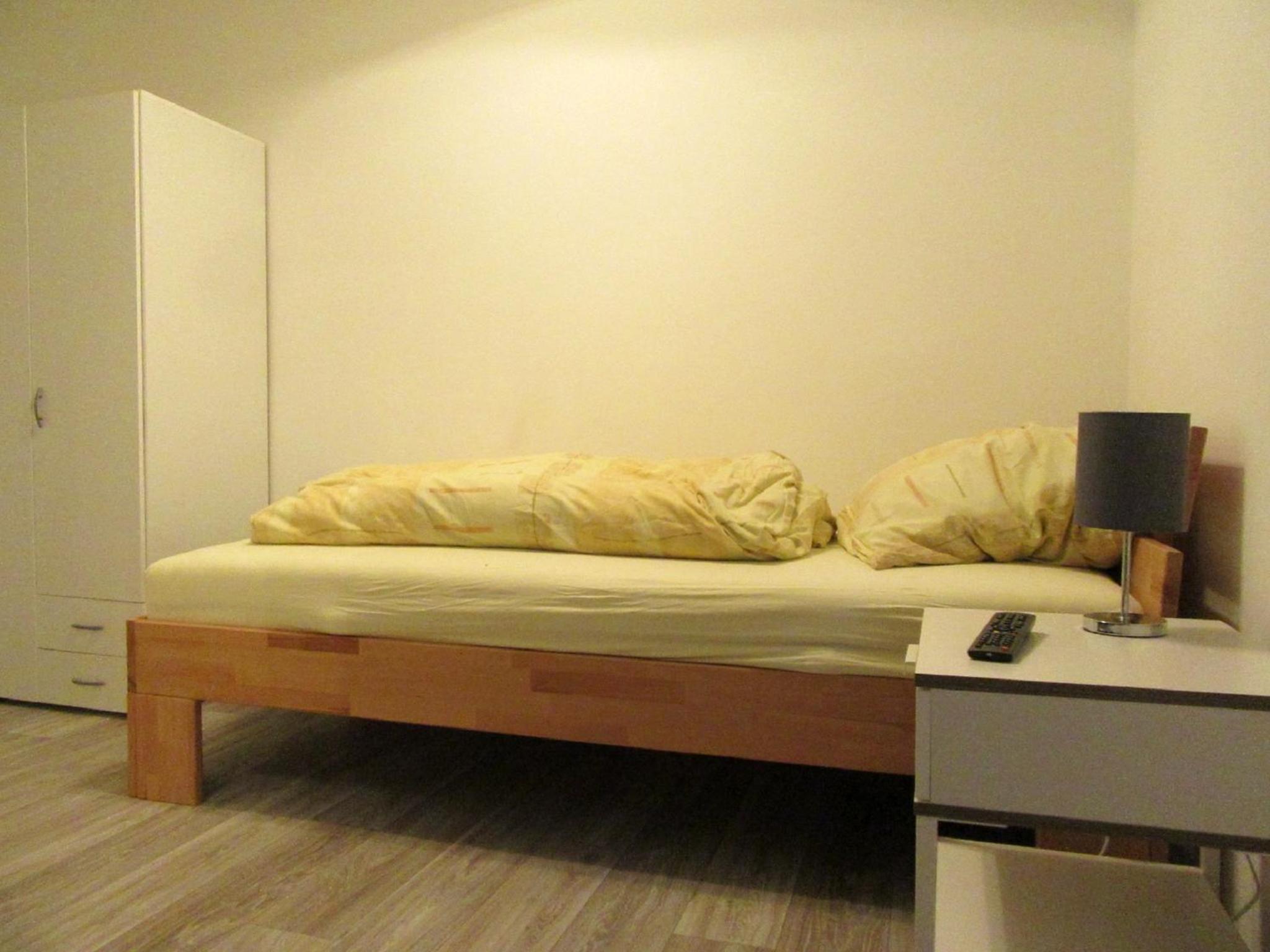 Single Room with Bathroom photo 1