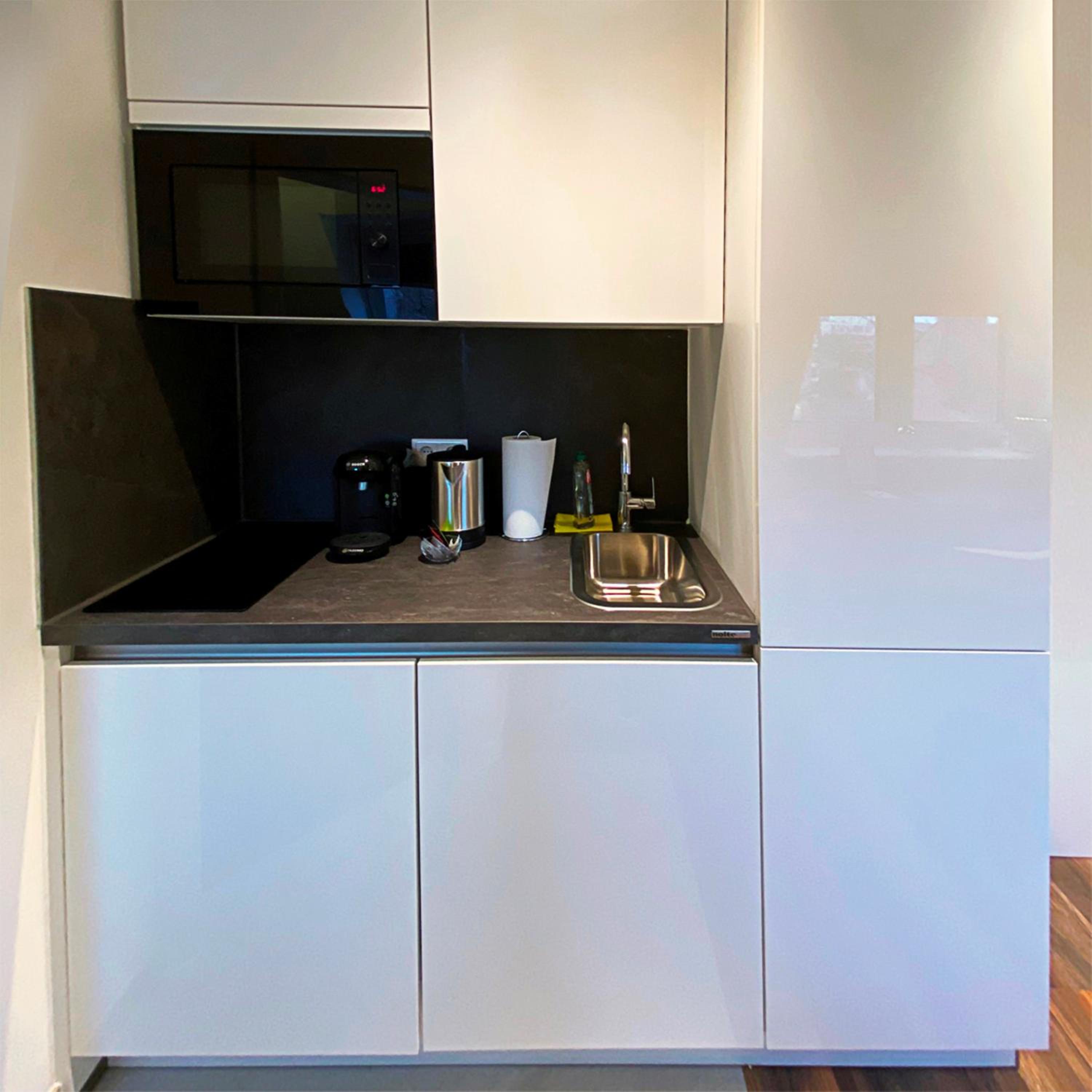 Single Room Apartment photo 2