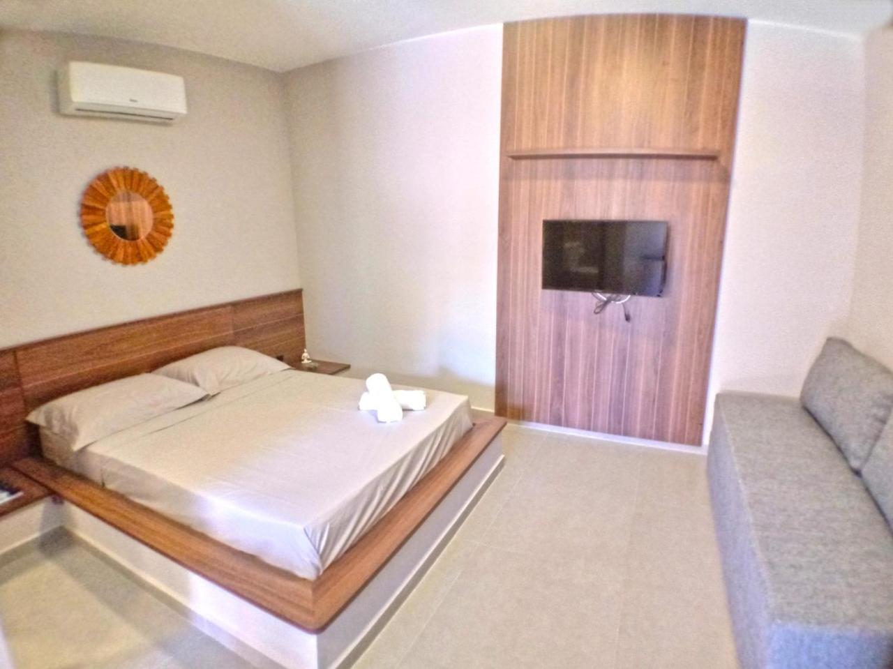 One-Bedroom House photo 3