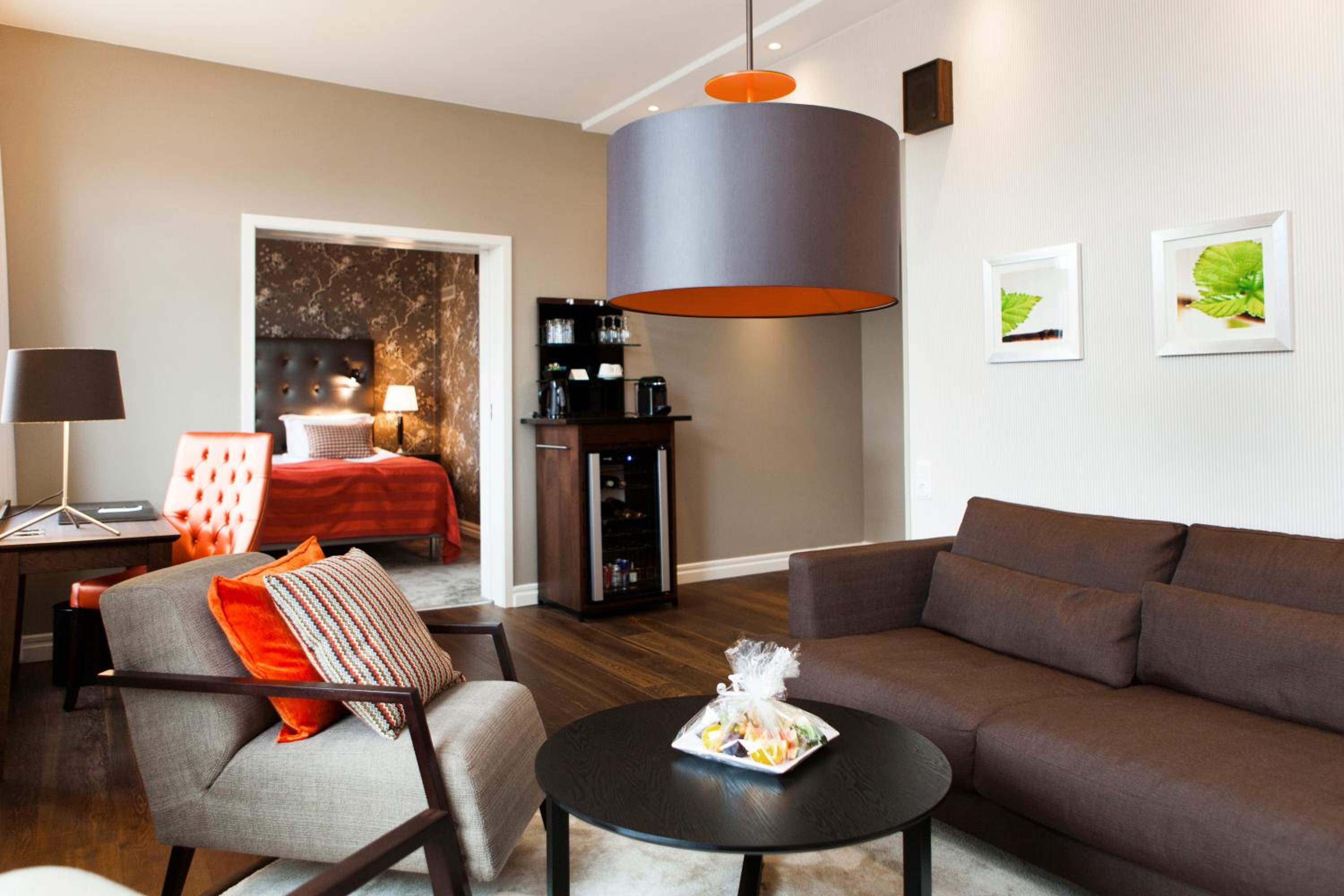 Suite - Photo 3