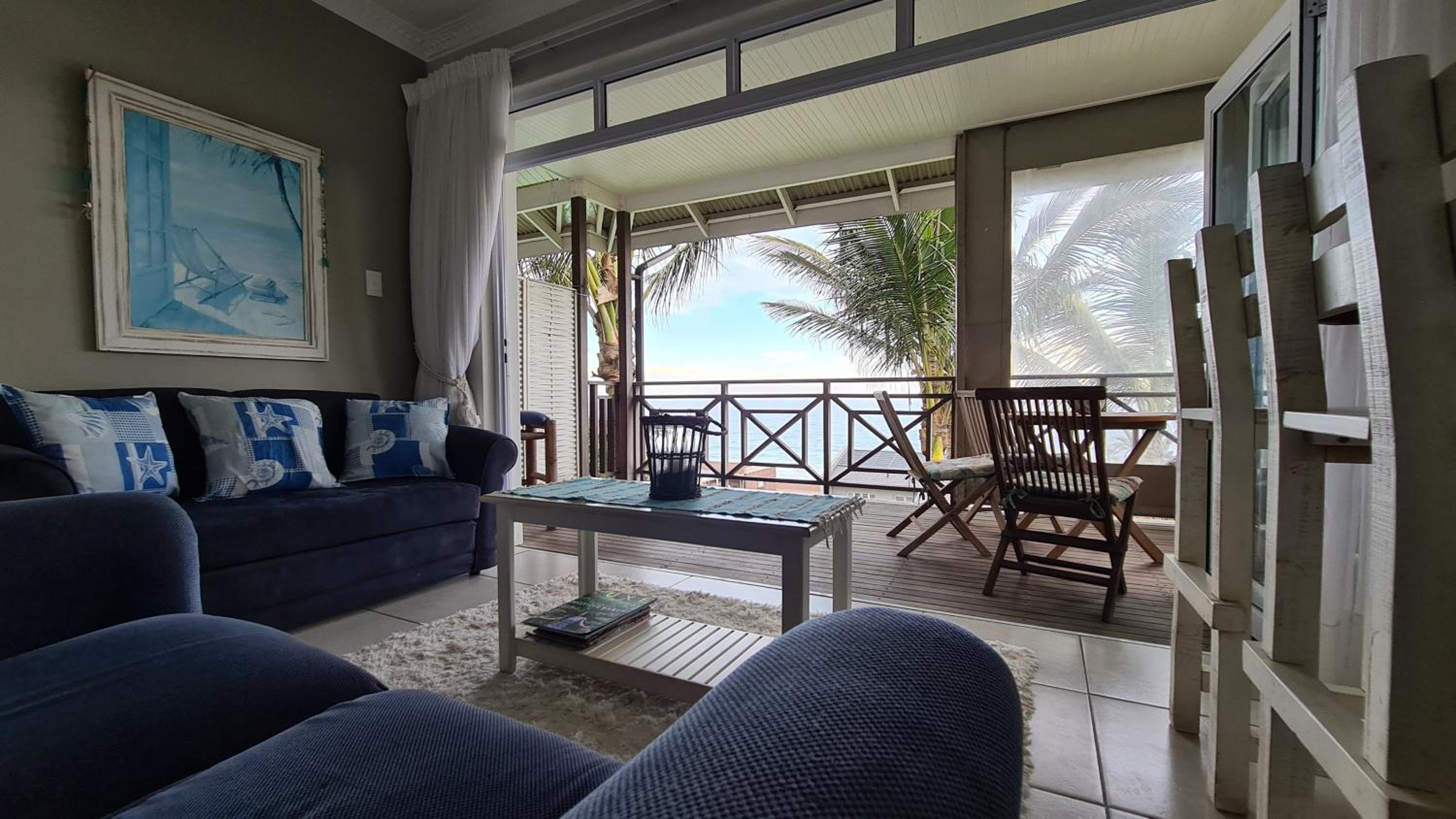 Beach Suite with Balcony and Sea View photo 2