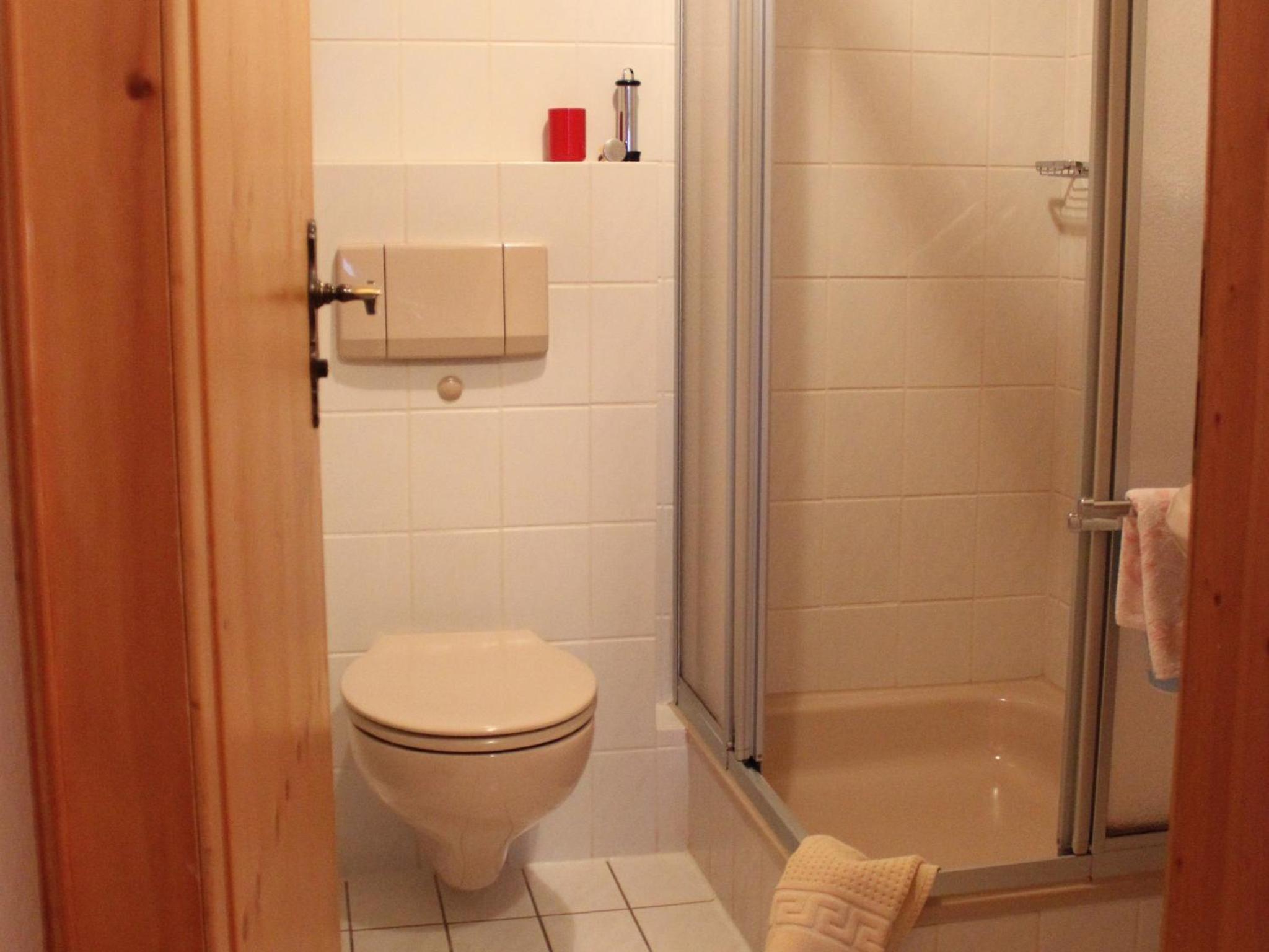 Apartment with Balcony photo 3