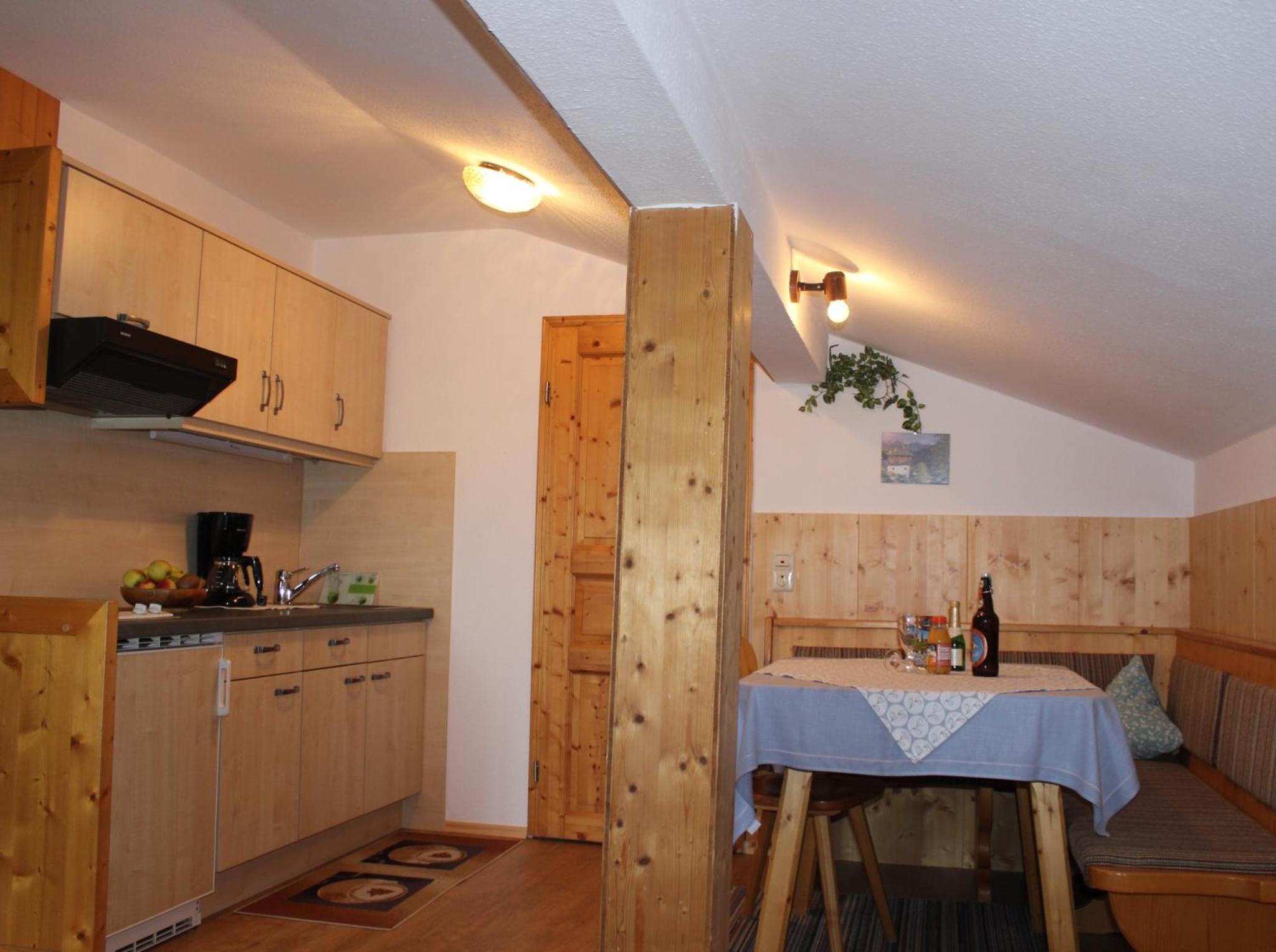 Deluxe Apartment photo 2