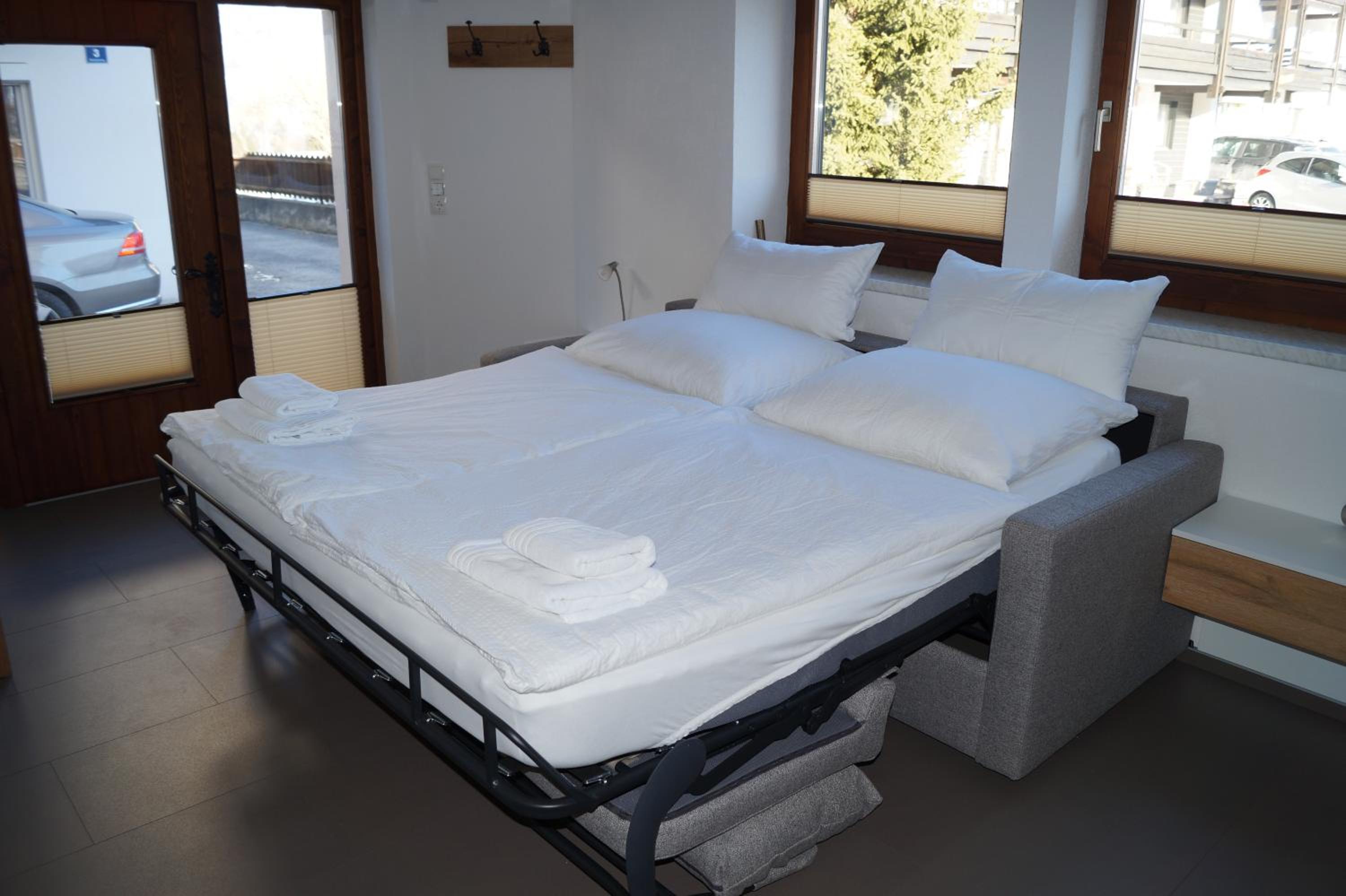 Studio Apartment - Photo 15