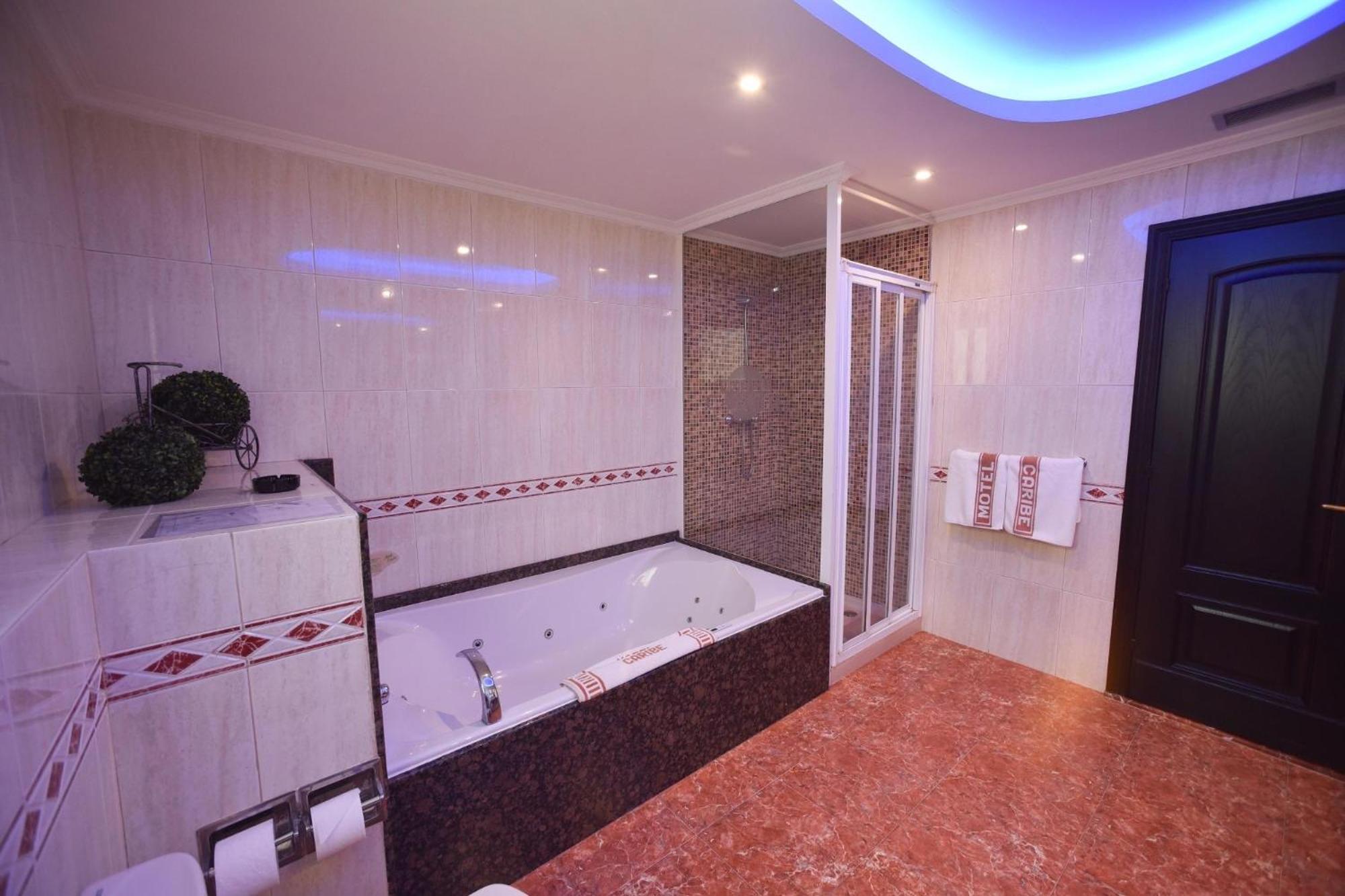 Deluxe Double Room - Photo 6