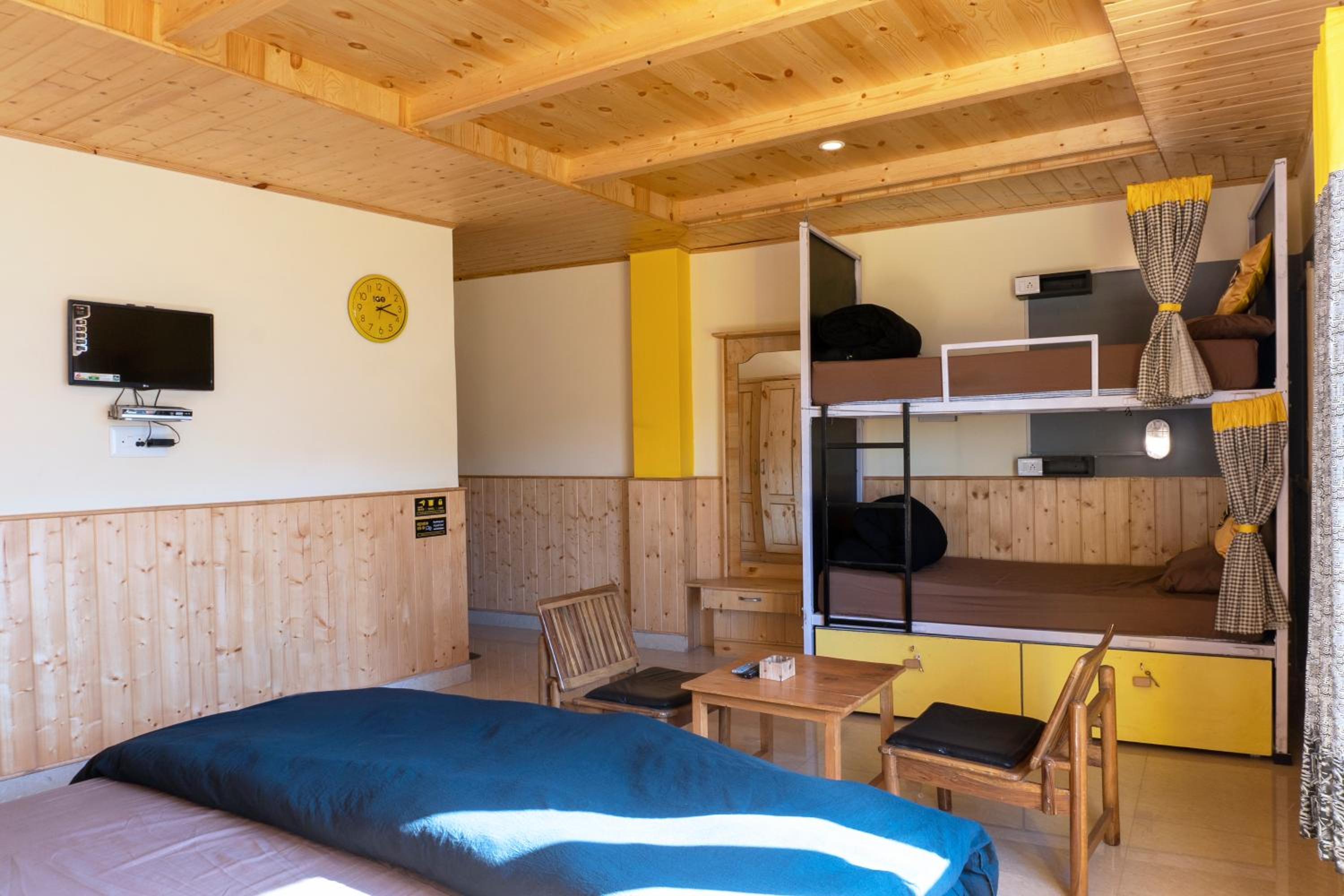 Deluxe Quadruple Room photo 3