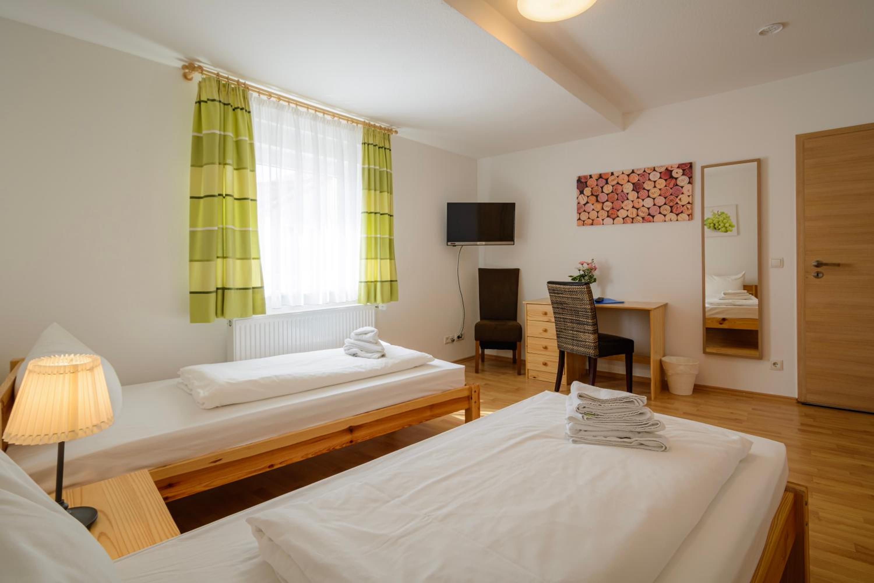 Superior Twin Room photo 3