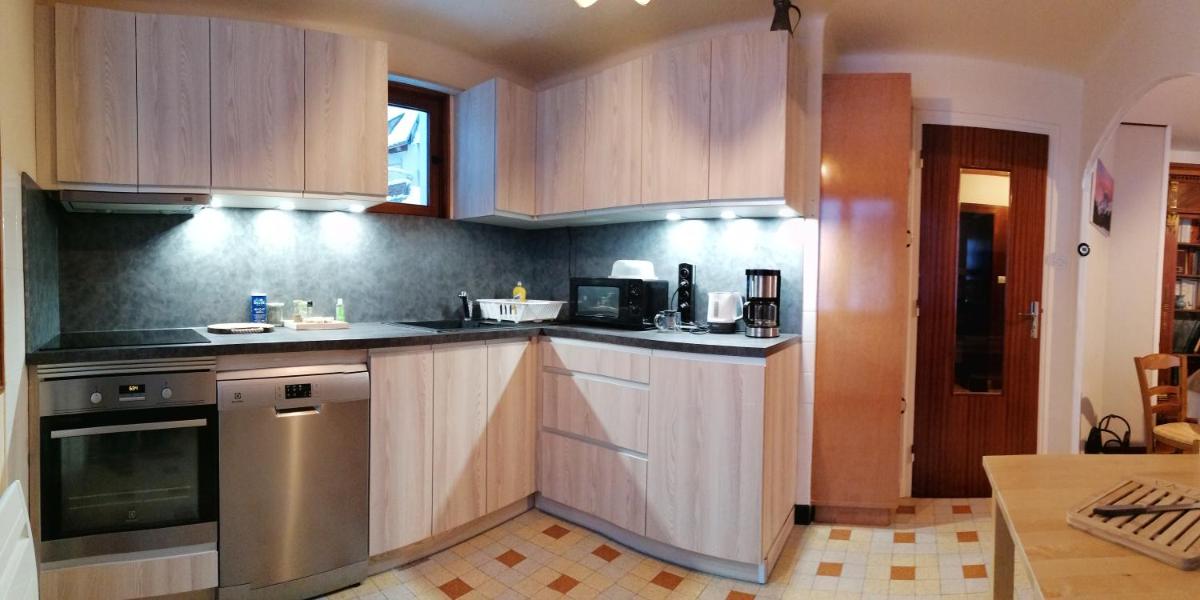 Two-Bedroom House - Photo 3