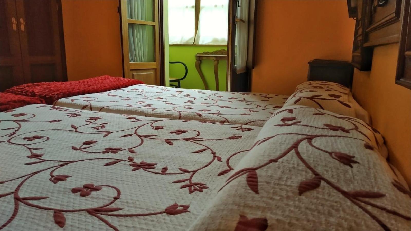 Double or Twin Room with Garden View photo 2
