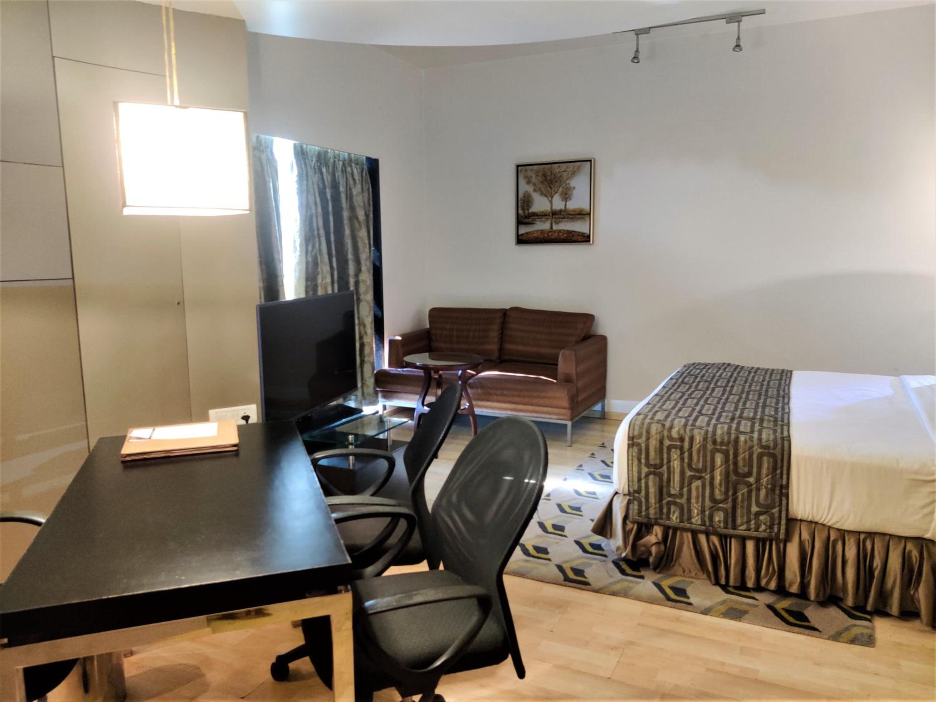 Deluxe Room - Photo 5