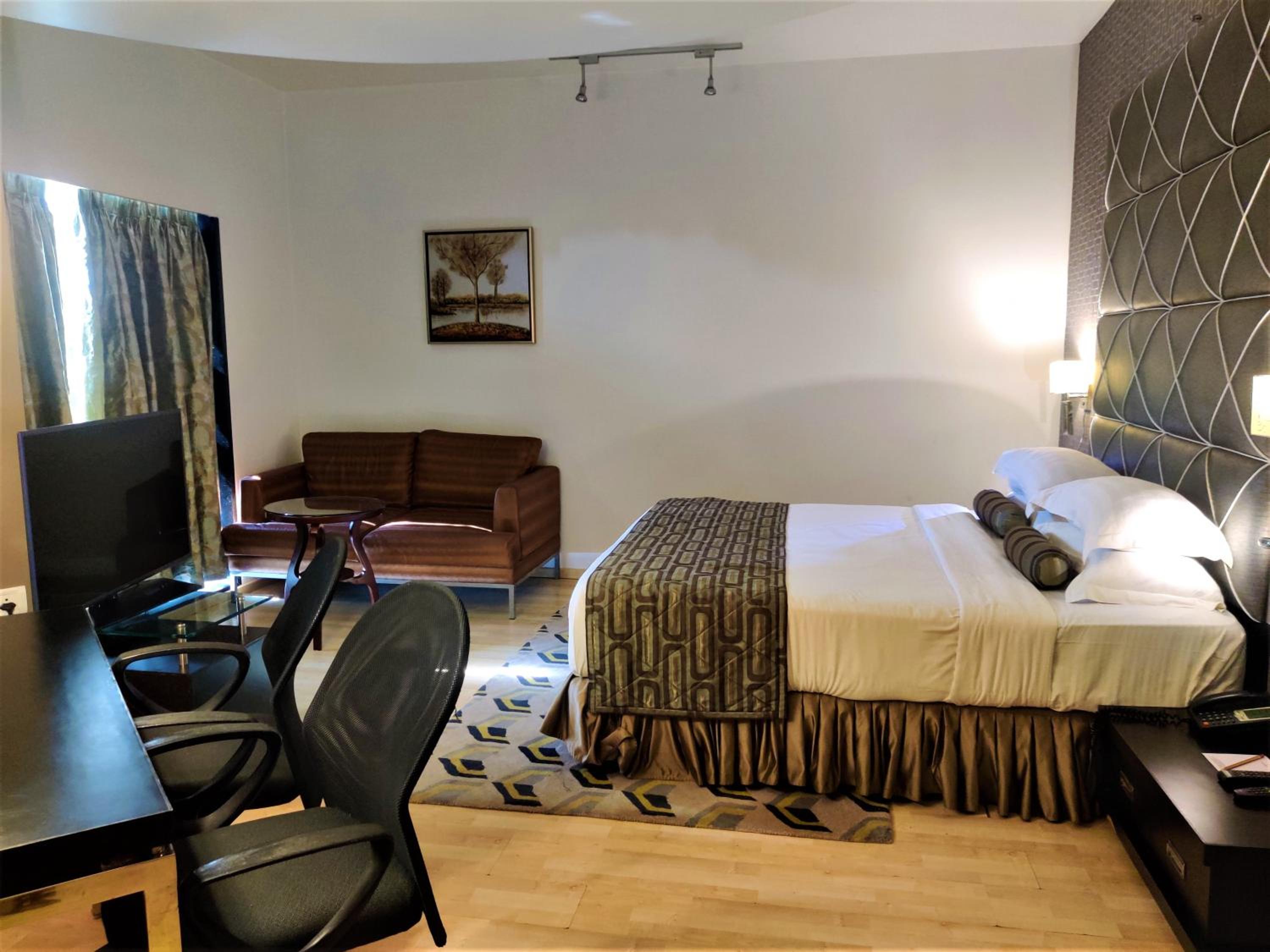 Deluxe Room - Photo 2