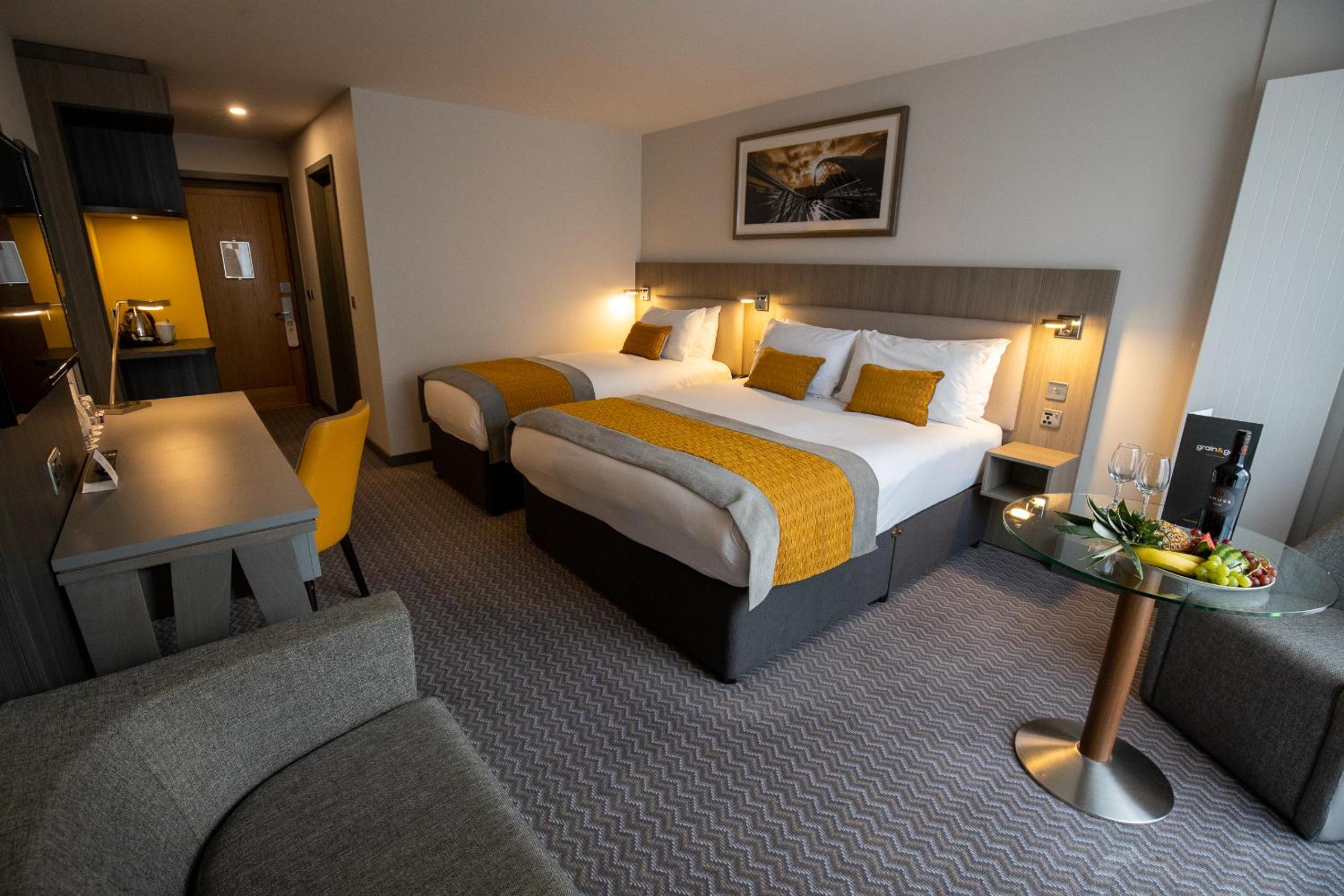 Deluxe Triple Room