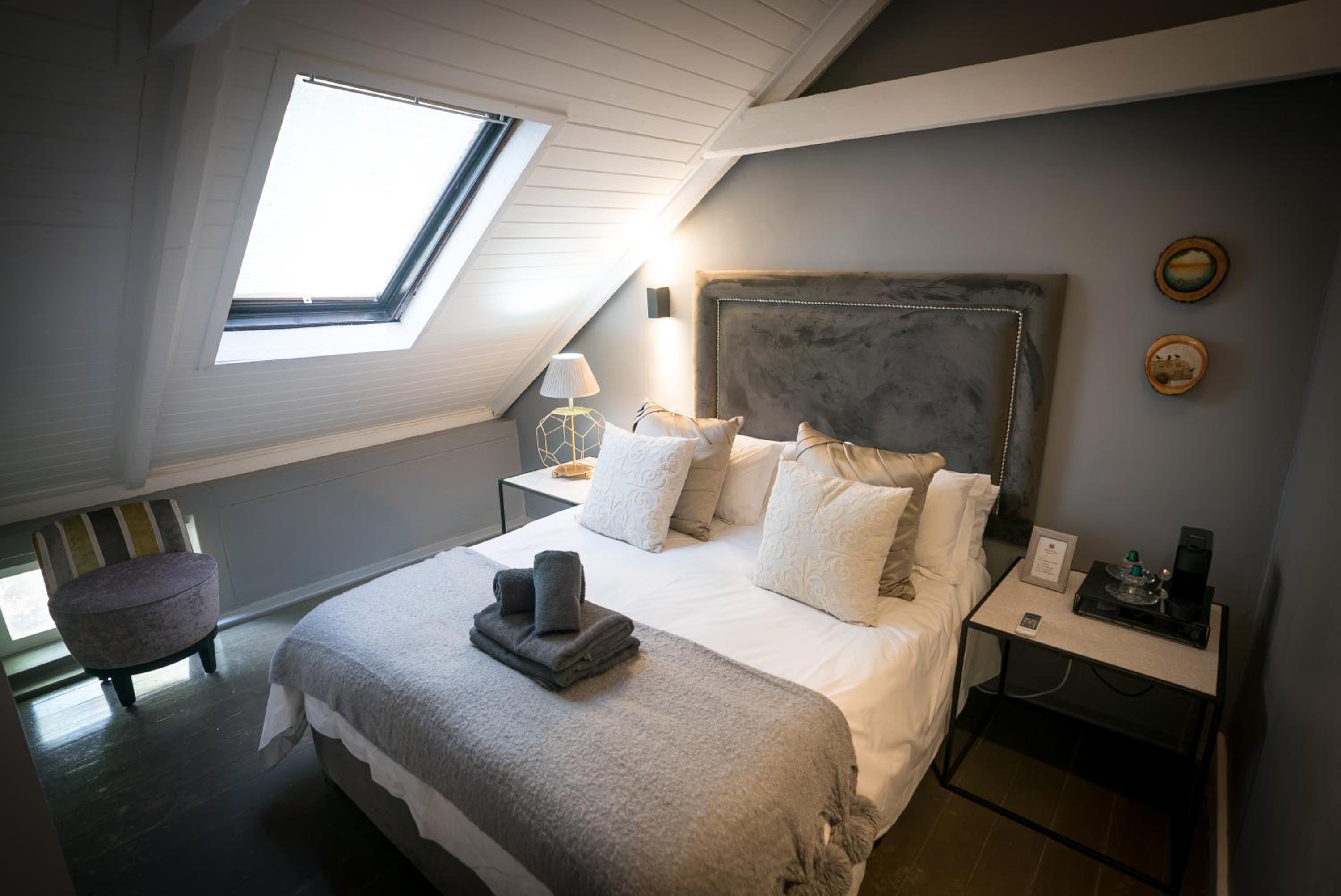 Budget Double Room photo 1