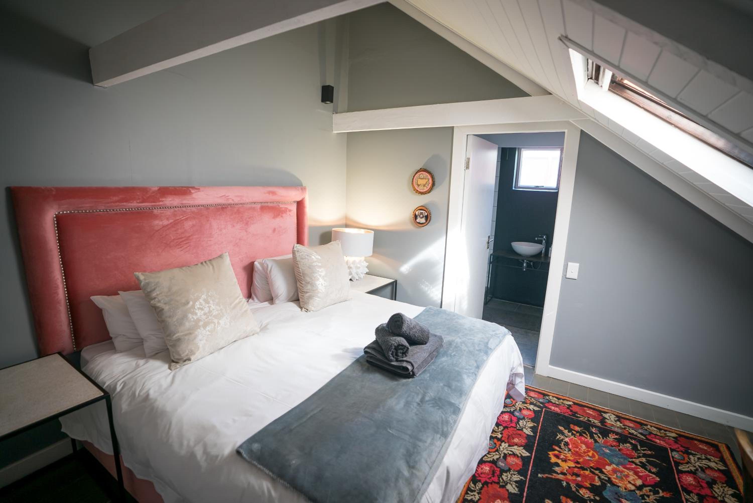 Budget Double Room photo 2