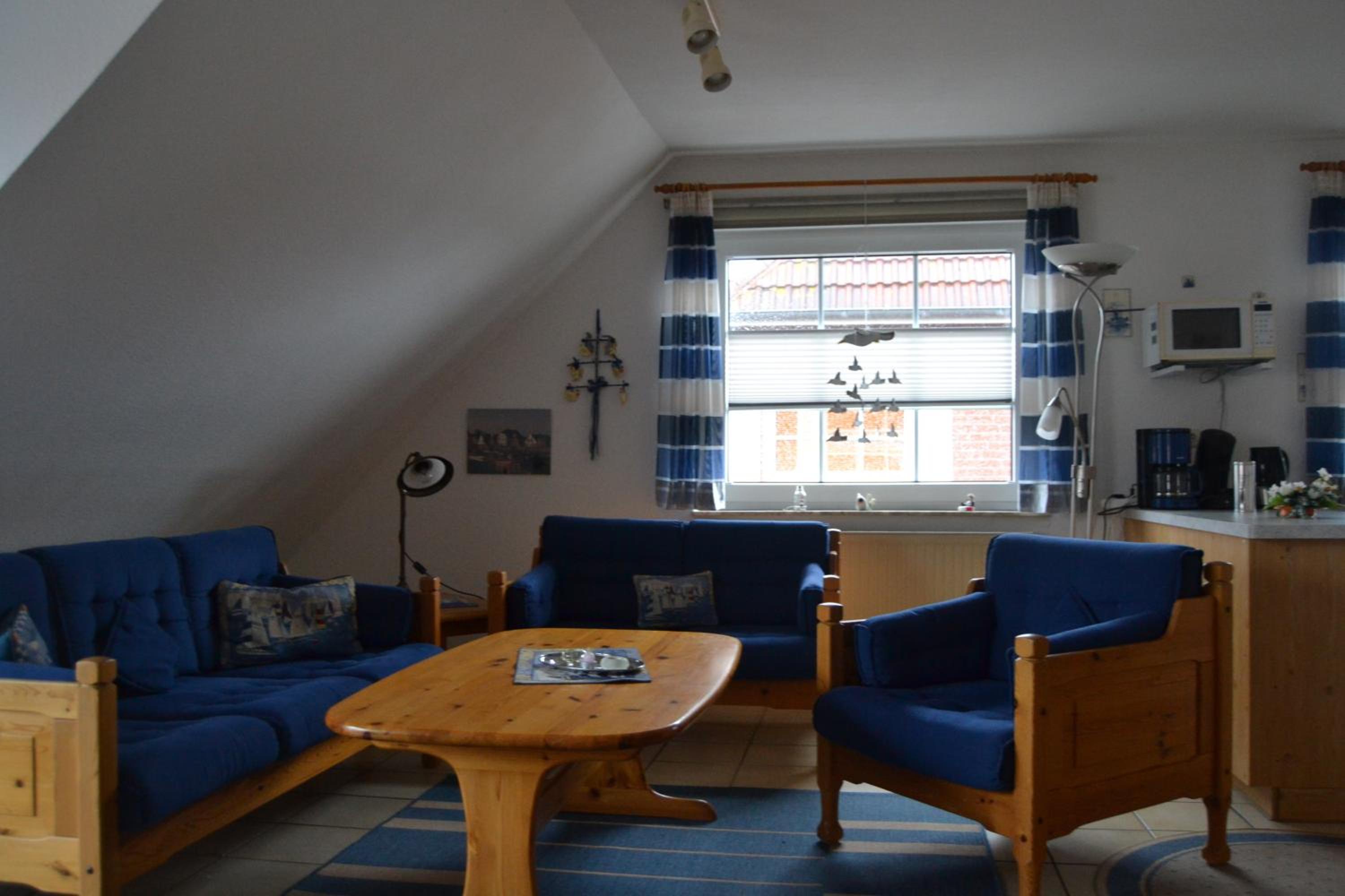 Three-Bedroom Apartment photo 1