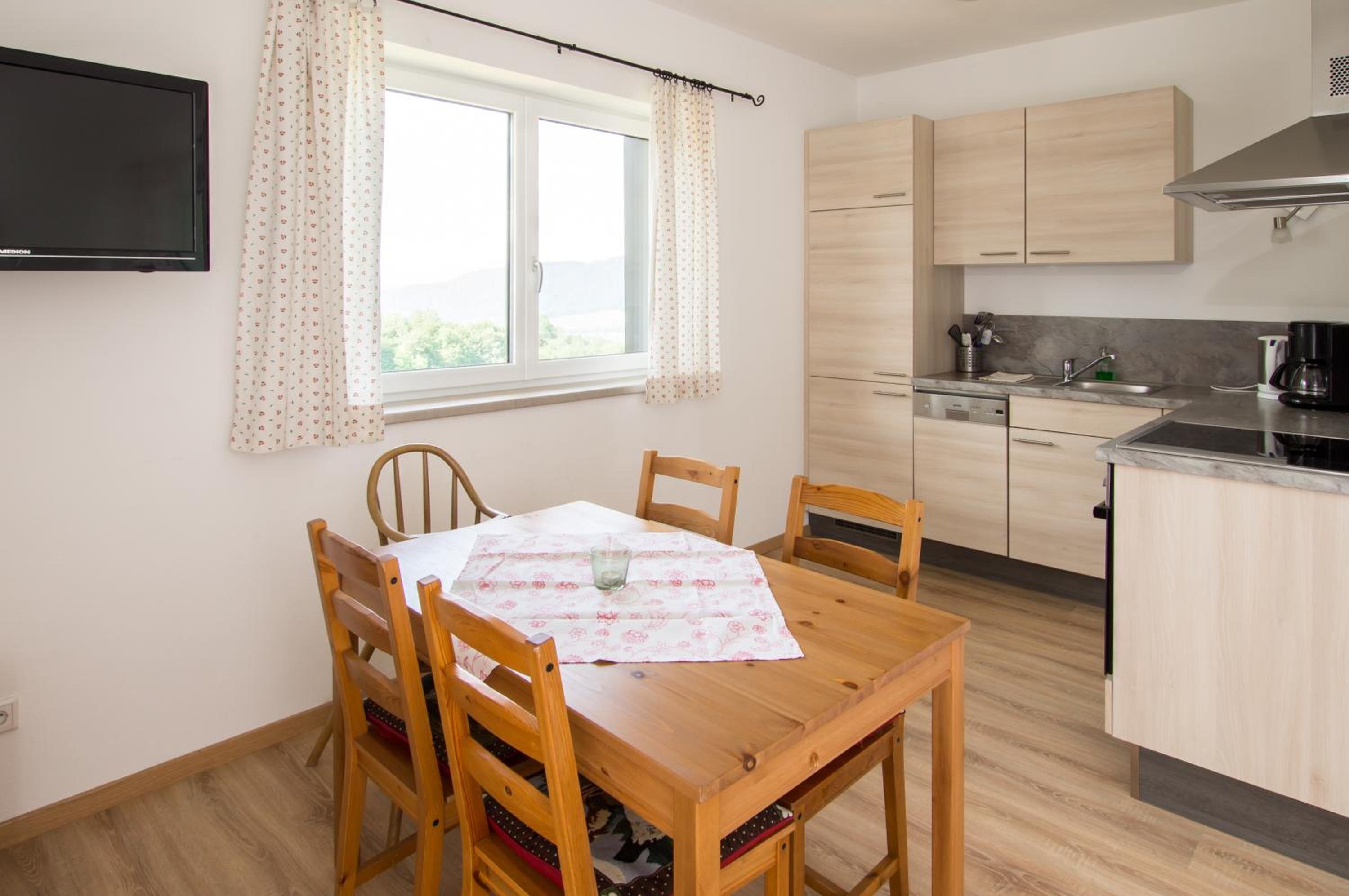 Apartment with Lake View photo 3