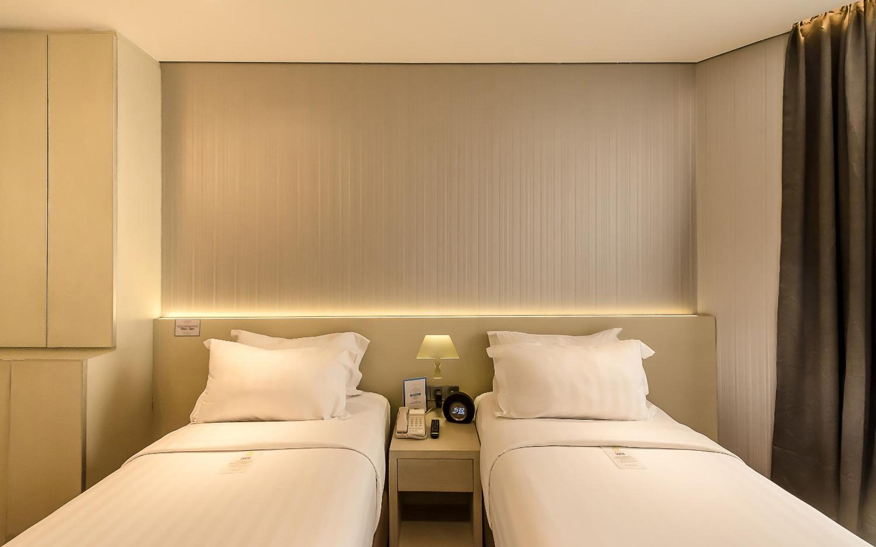 Superior Twin Room photo 2