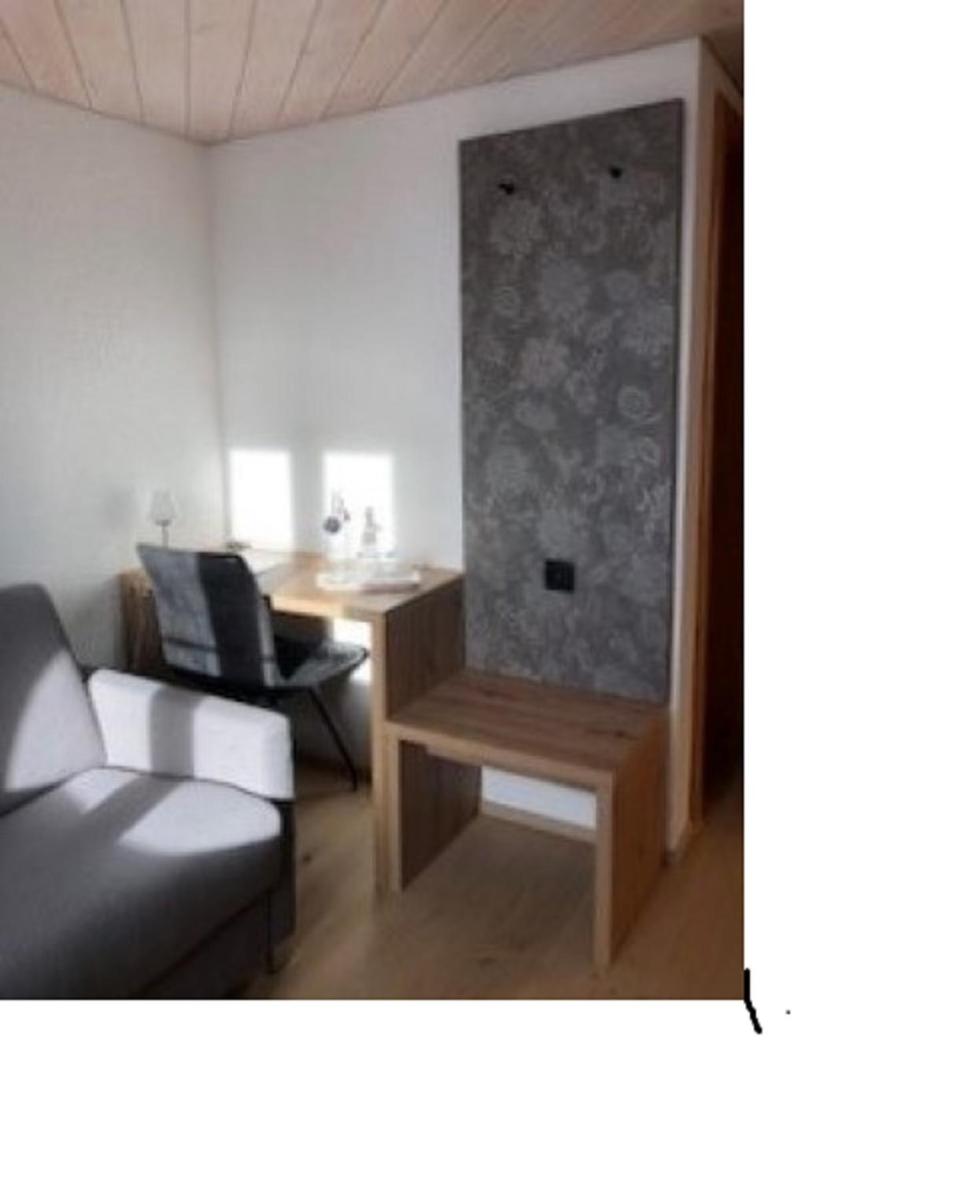 Double Room with Balcony - Photo 7