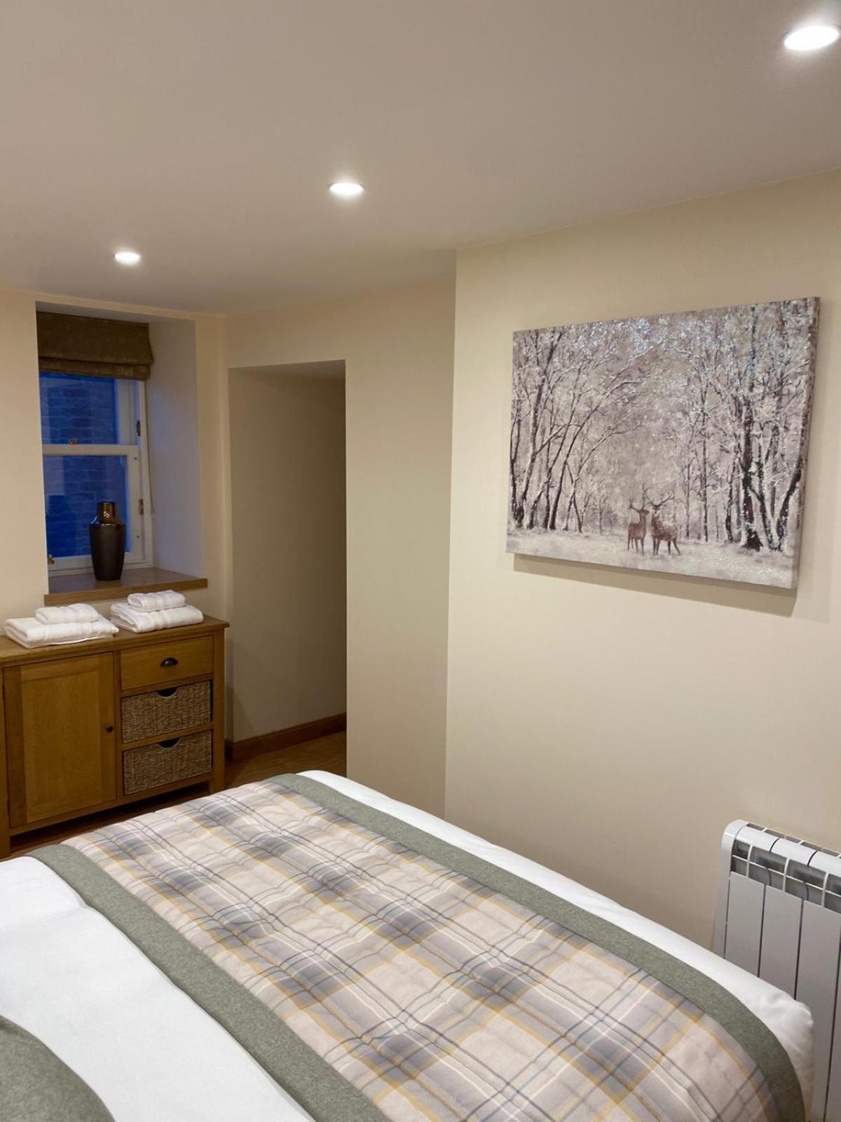 One-Bedroom Apartment - Photo 14