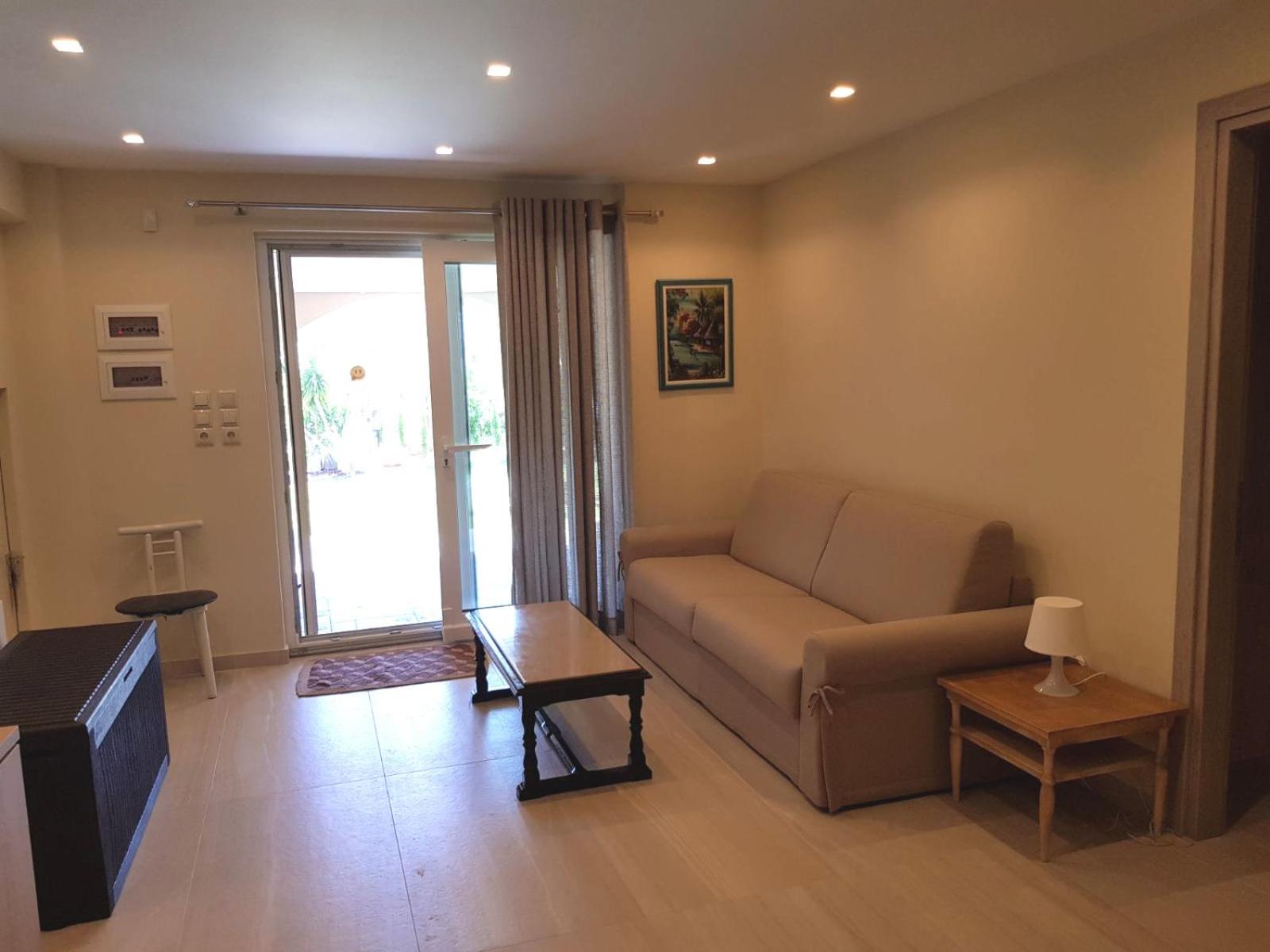 Villa photo 1