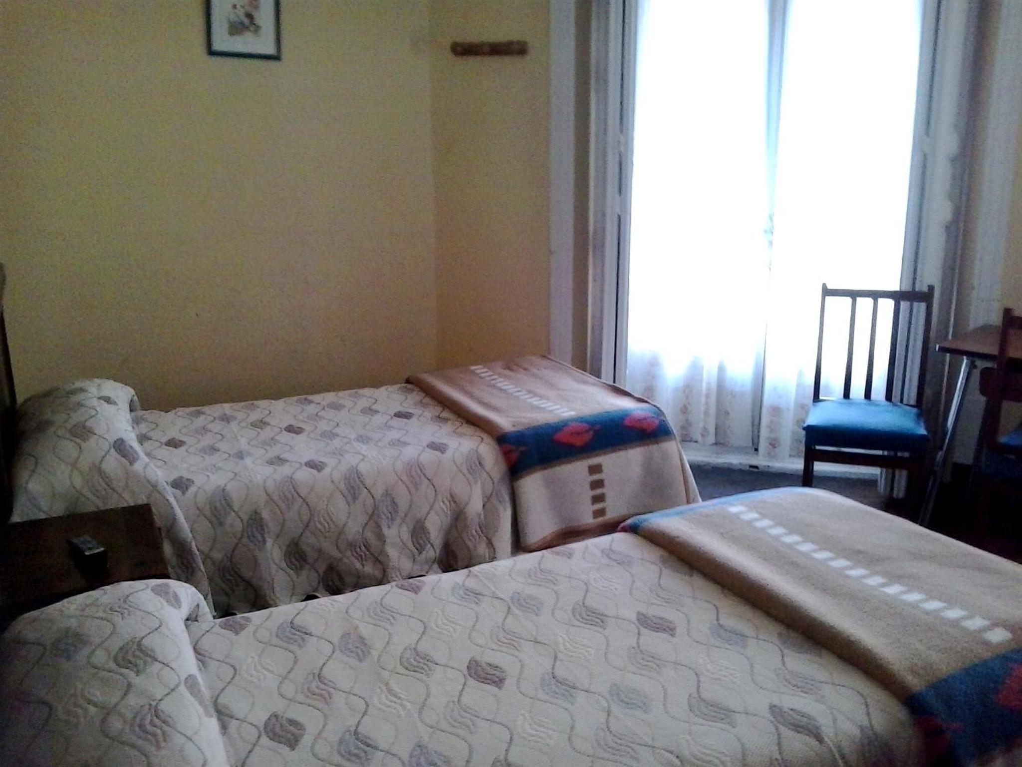Double Room with Shared Bathroom photo 2