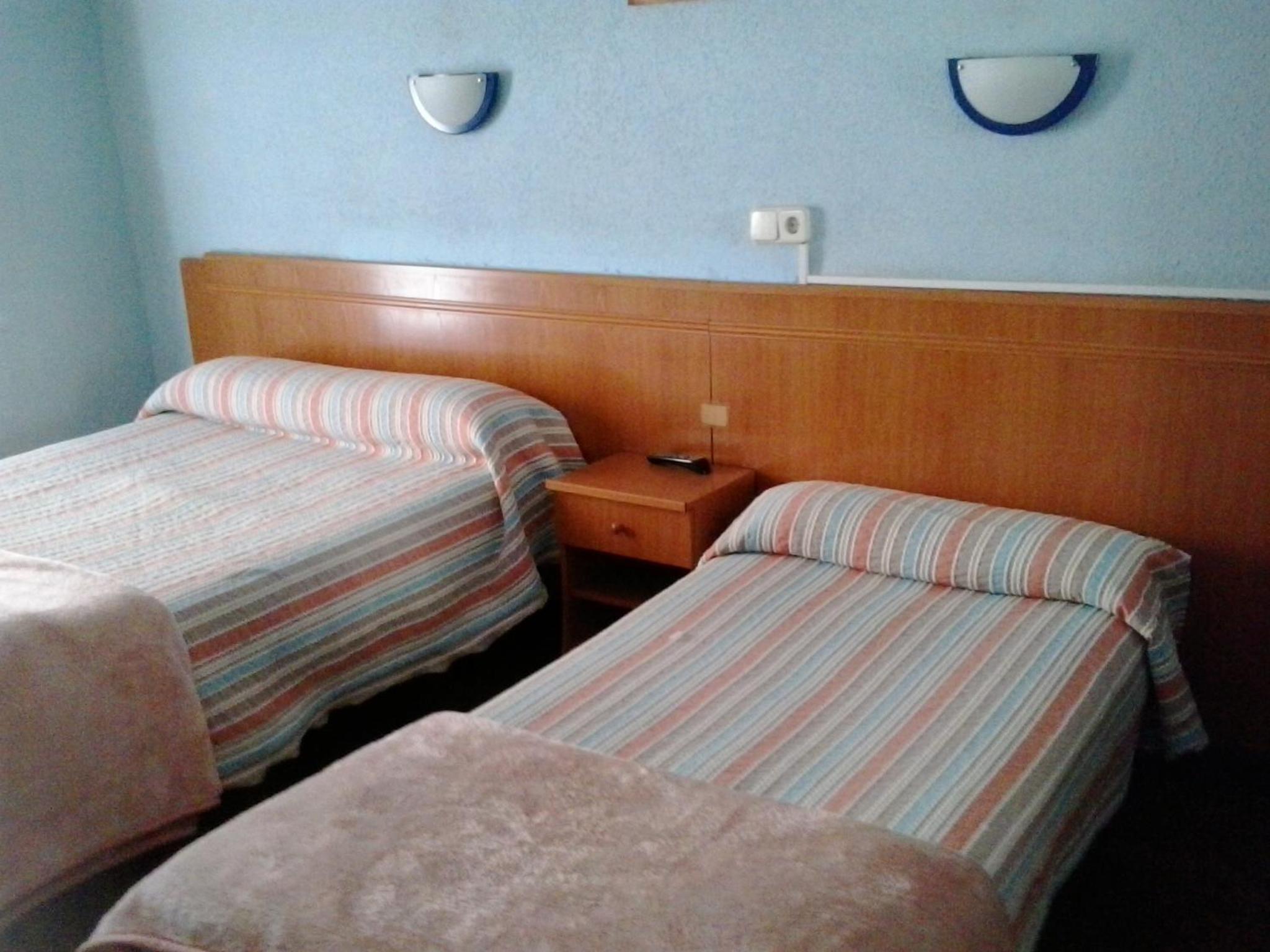 Habitación Doble o con Dos Camas con Baño Compartido
