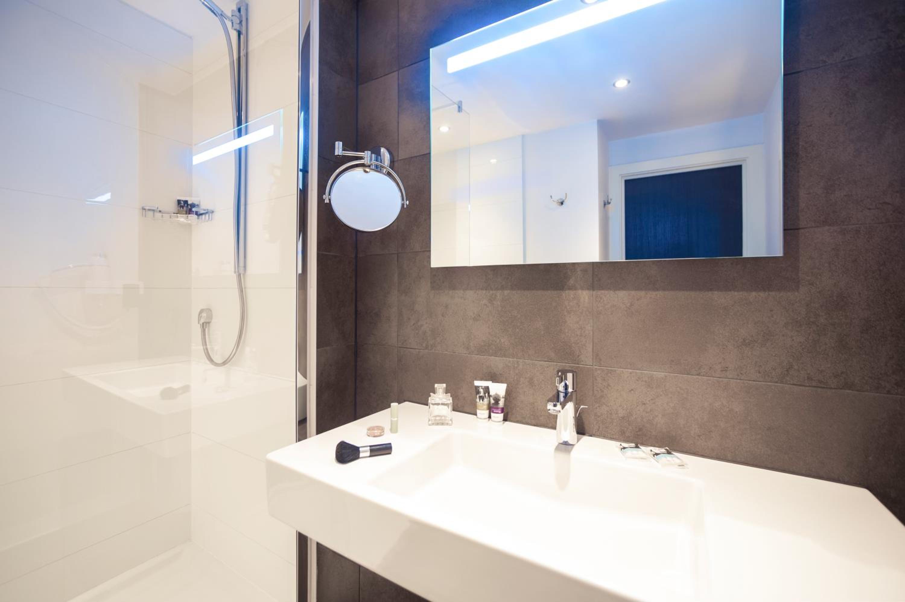 Superior Twin Room - Accessible photo 2