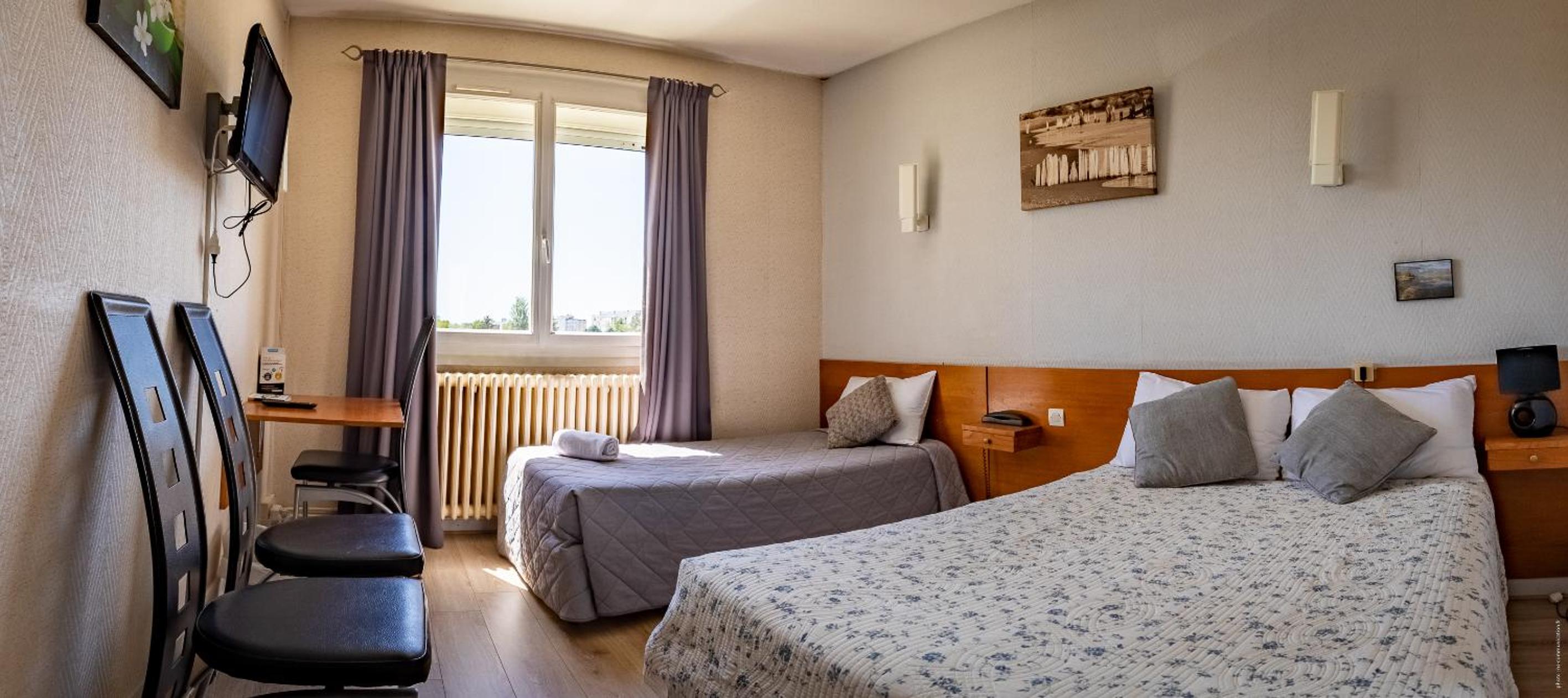 Triple Room with Shower - Photo 9