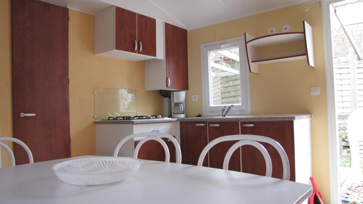 Mobile Home photo 3