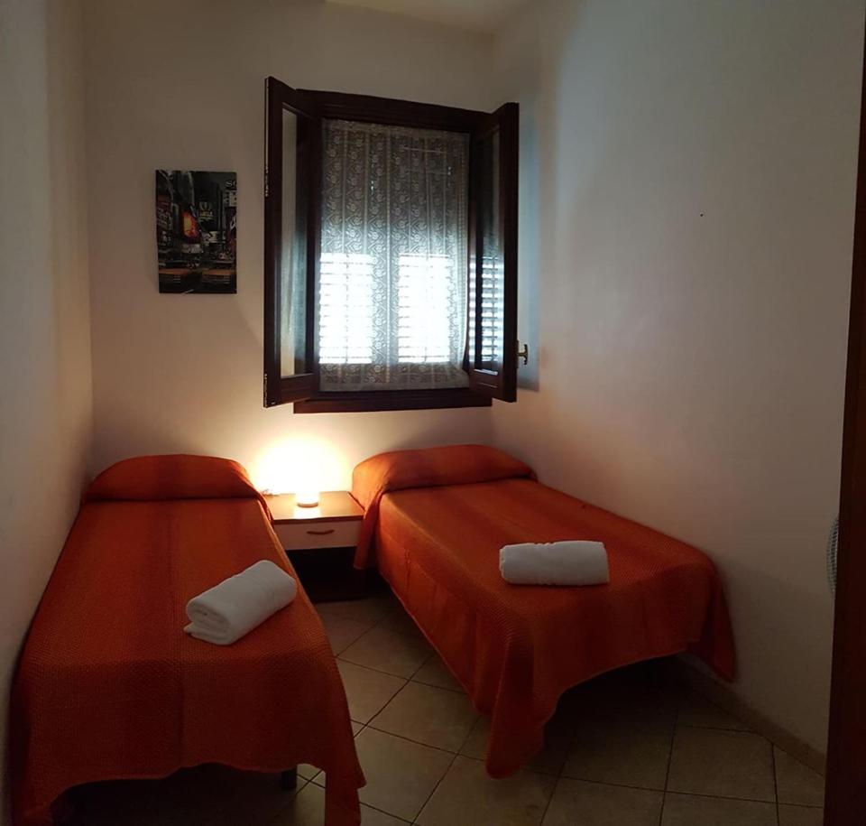 Two-Bedroom House photo 3