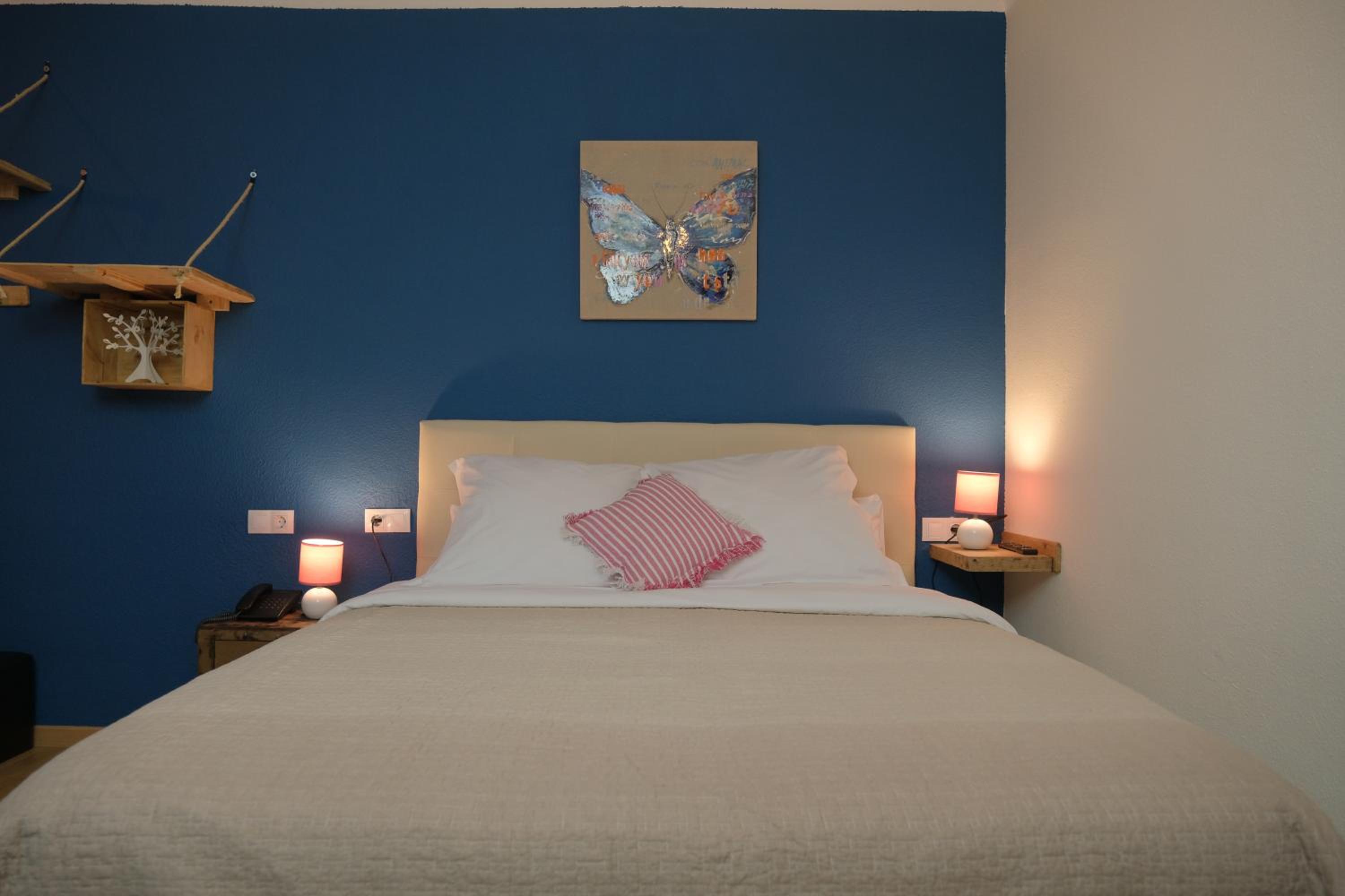 Quadruple Room with Mountain View photo 2