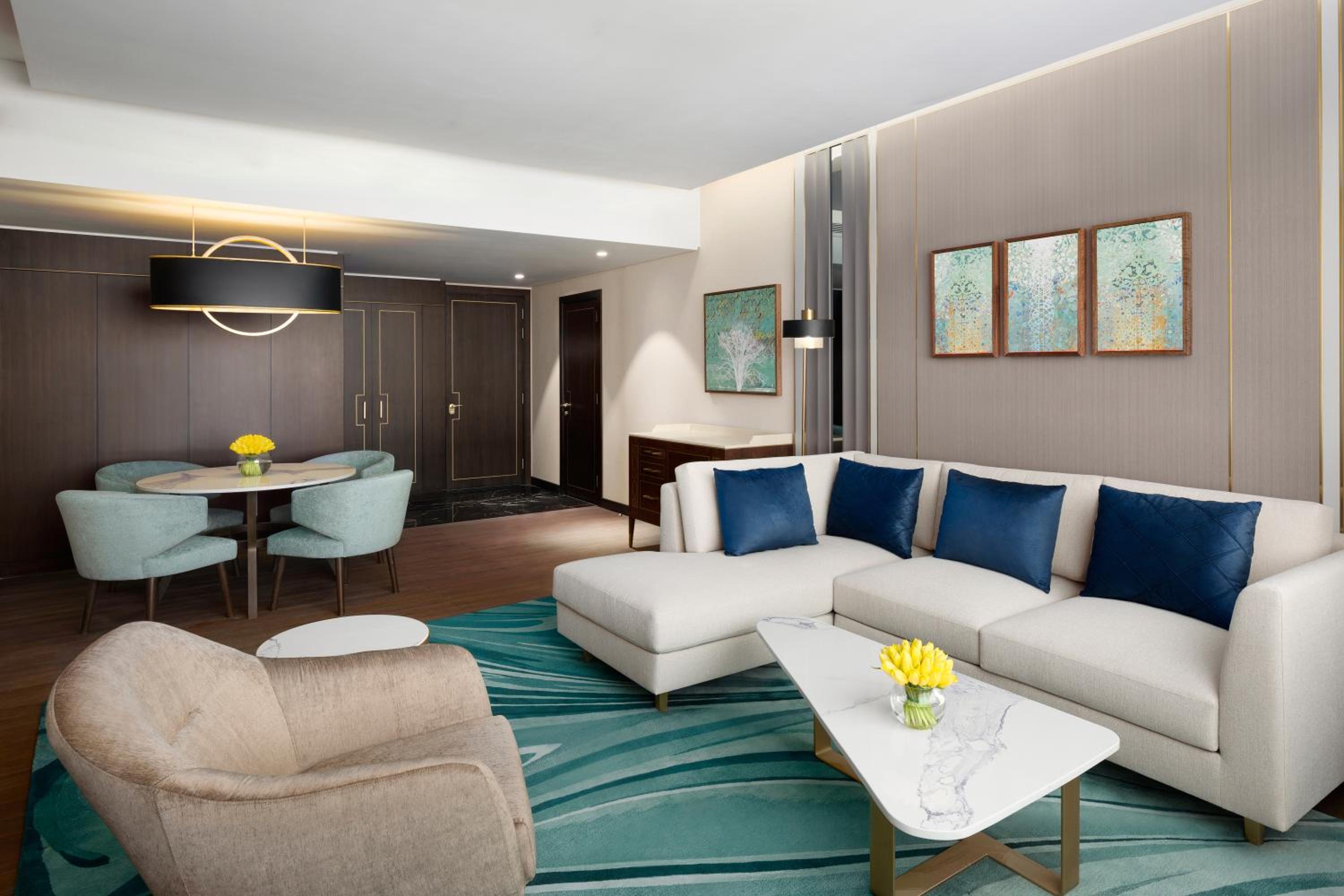 Grand Executive Suite - Photo 7